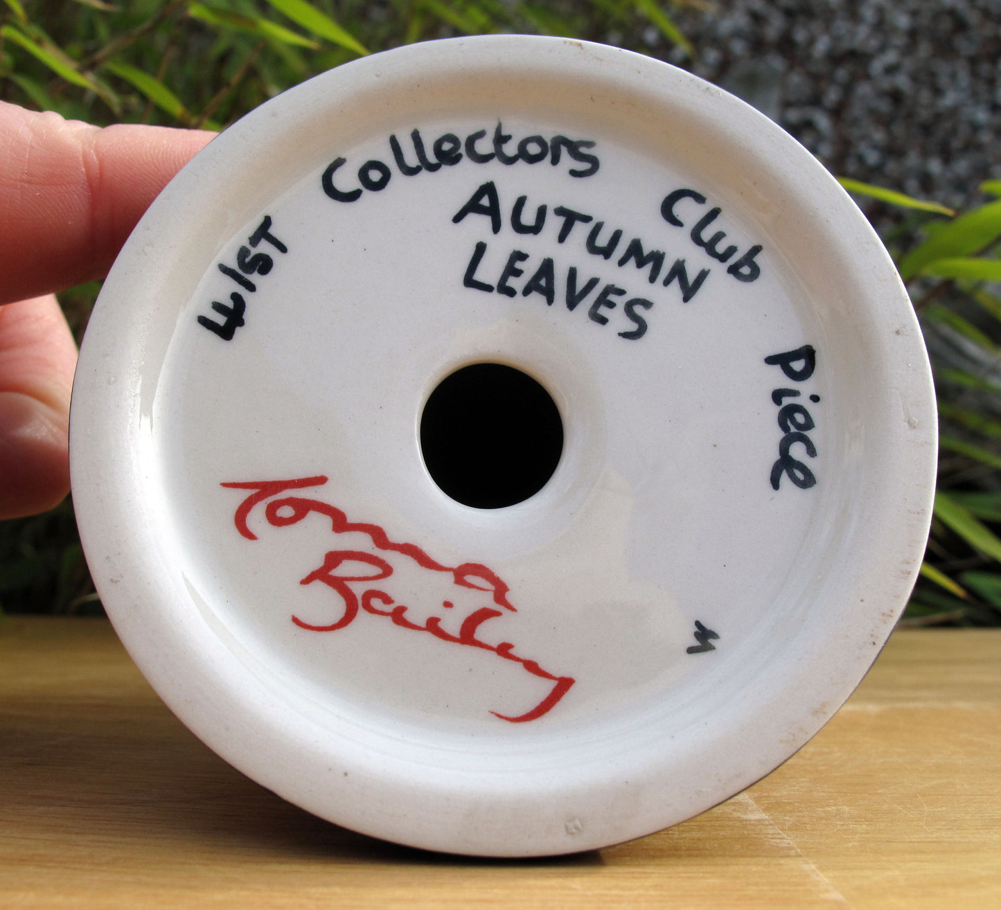 Lorna Bailey AUTUMN LEAVES 41st Collectors Club Piece Nov 2007  Sugar Shaker