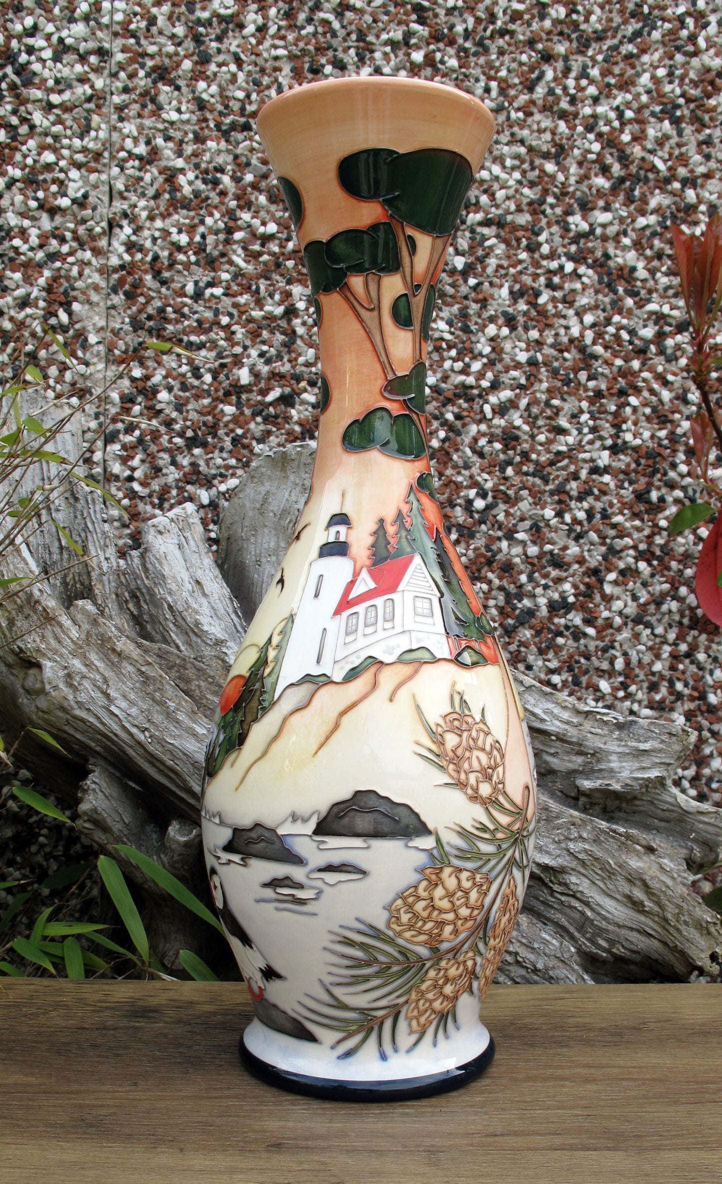 Moorcroft ARCADIA MAINE Vase 81/14 Trial Date 23.10.23 Retail Price £1730 Puffins