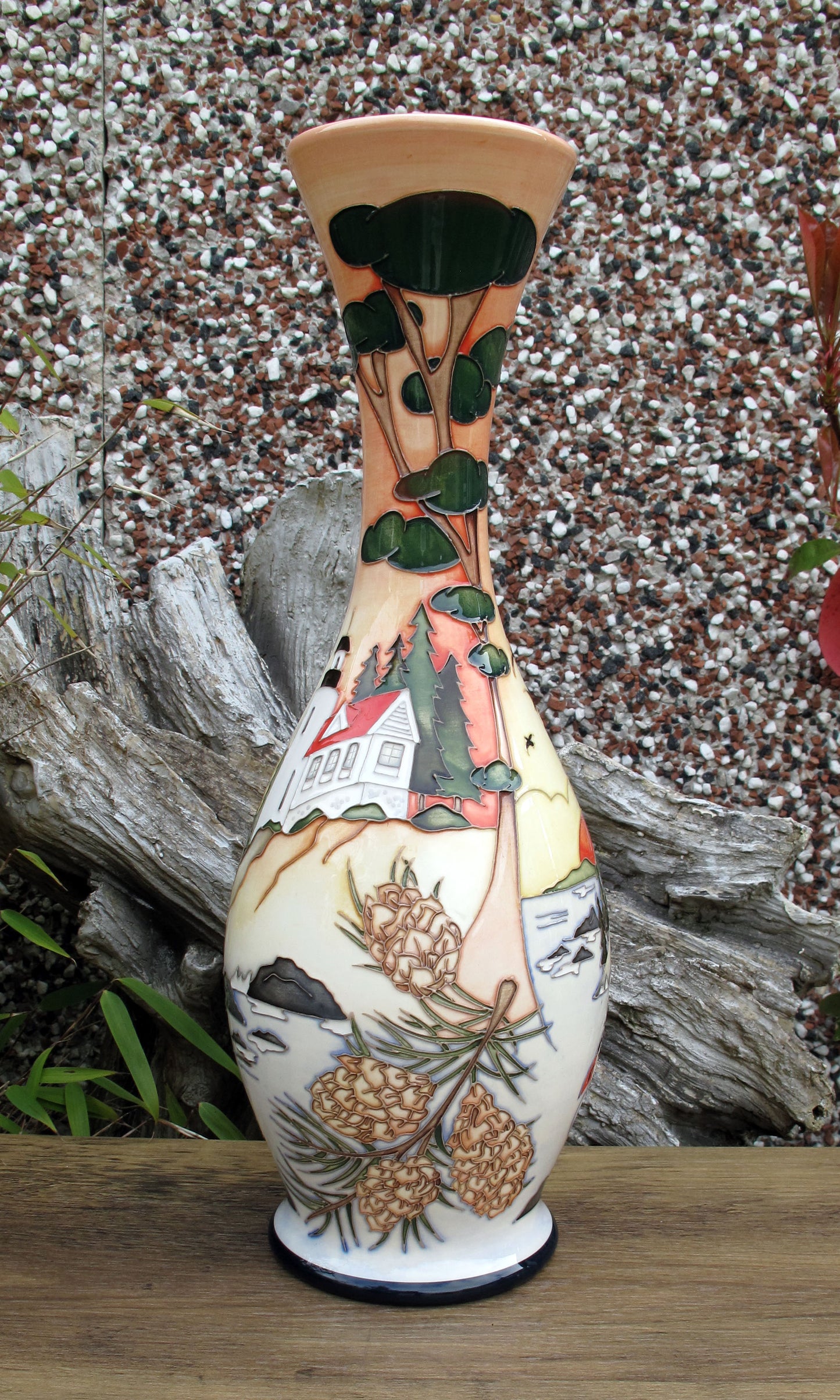 Moorcroft ARCADIA MAINE Vase 81/14 Trial Date 23.10.23 Retail Price £1730 Puffins