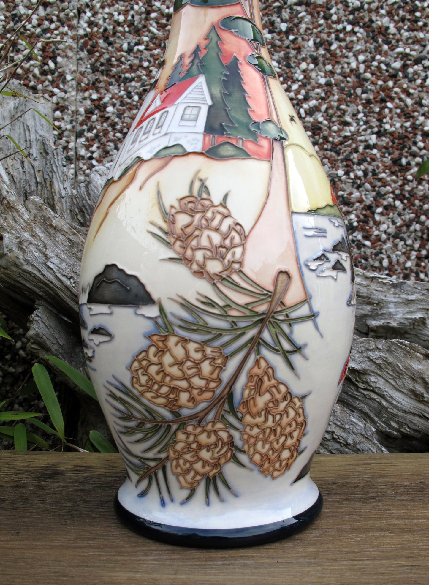 Moorcroft ARCADIA MAINE Vase 81/14 Trial Date 23.10.23 Retail Price £1730 Puffins
