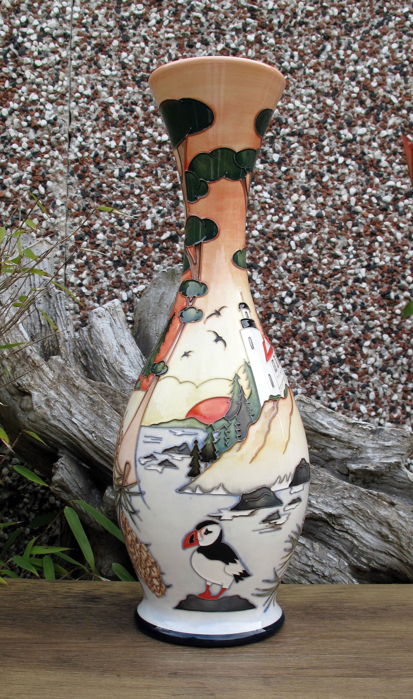 Moorcroft ARCADIA MAINE Vase 81/14 Trial Date 23.10.23 Retail Price £1730 Puffins