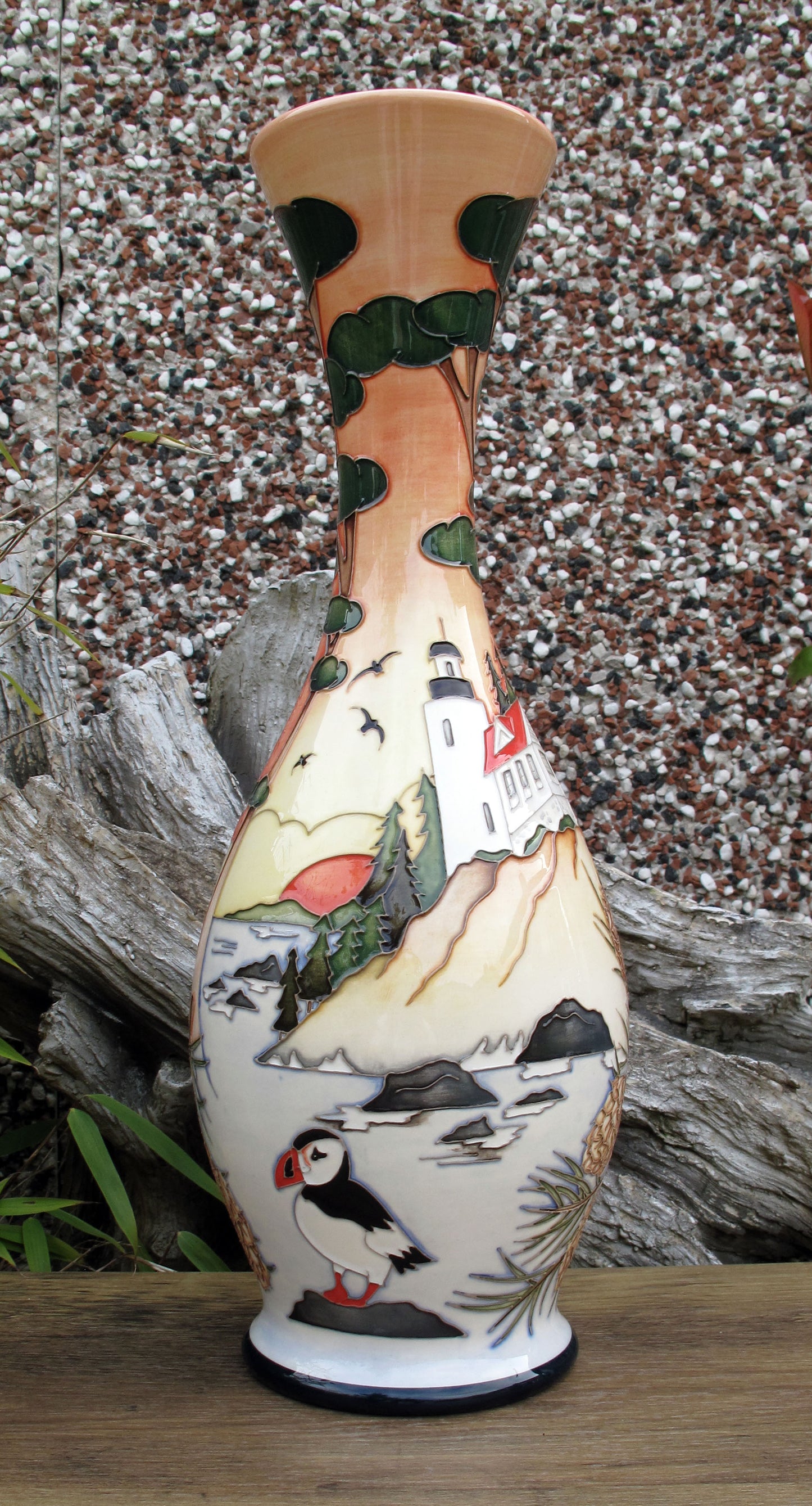 Moorcroft ARCADIA MAINE Vase 81/14 Trial Date 23.10.23 Retail Price £1730 Puffins