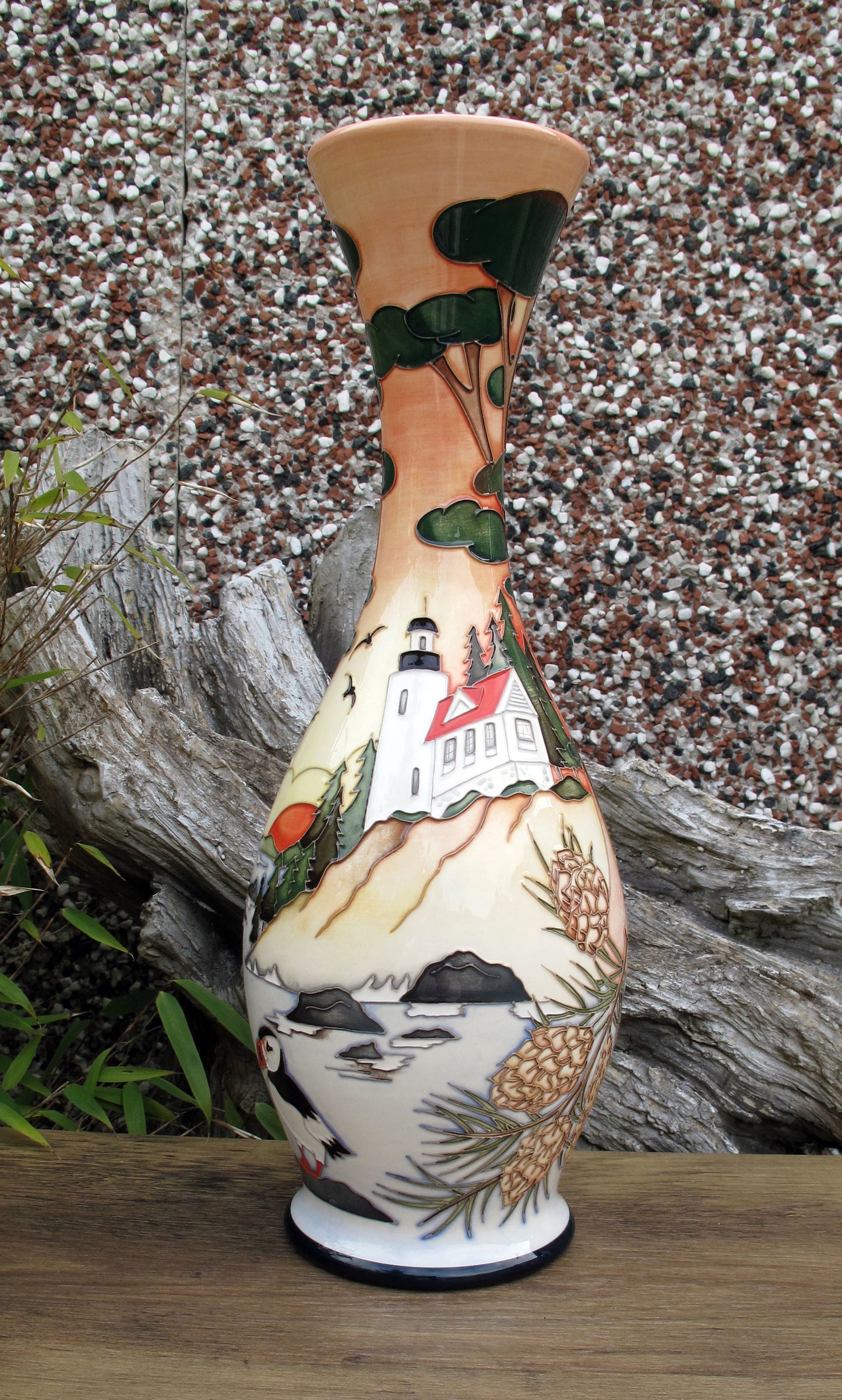 Moorcroft ARCADIA MAINE Vase 81/14 Trial Date 23.10.23 Retail Price £1730 Puffins