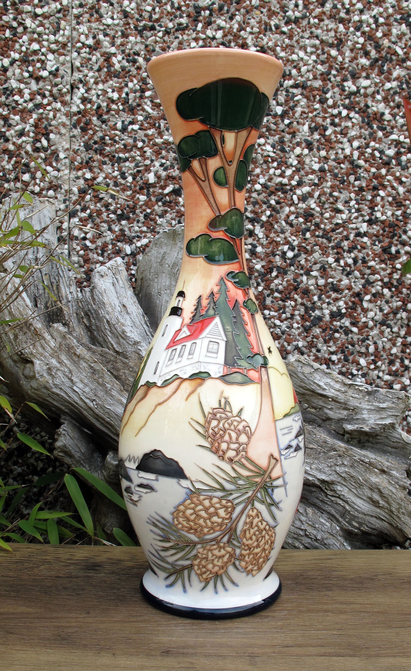 Moorcroft ARCADIA MAINE Vase 81/14 Trial Date 23.10.23 Retail Price £1730 Puffins
