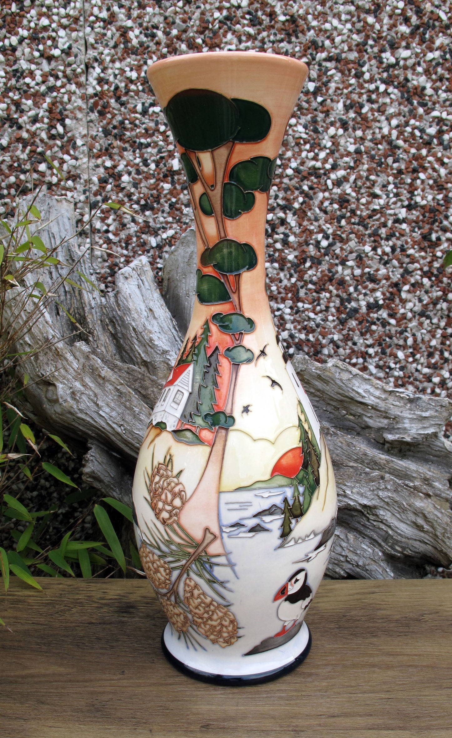 Moorcroft ARCADIA MAINE Vase 81/14 Trial Date 23.10.23 Retail Price £1730 Puffins