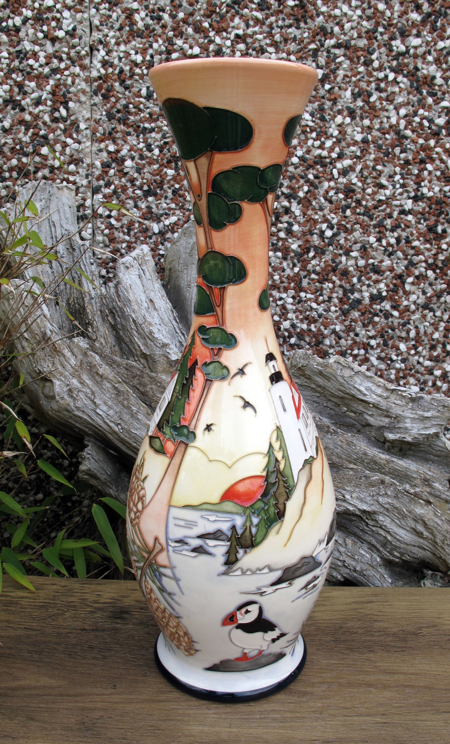 Moorcroft ARCADIA MAINE Vase 81/14 Trial Date 23.10.23 Retail Price £1730 Puffins