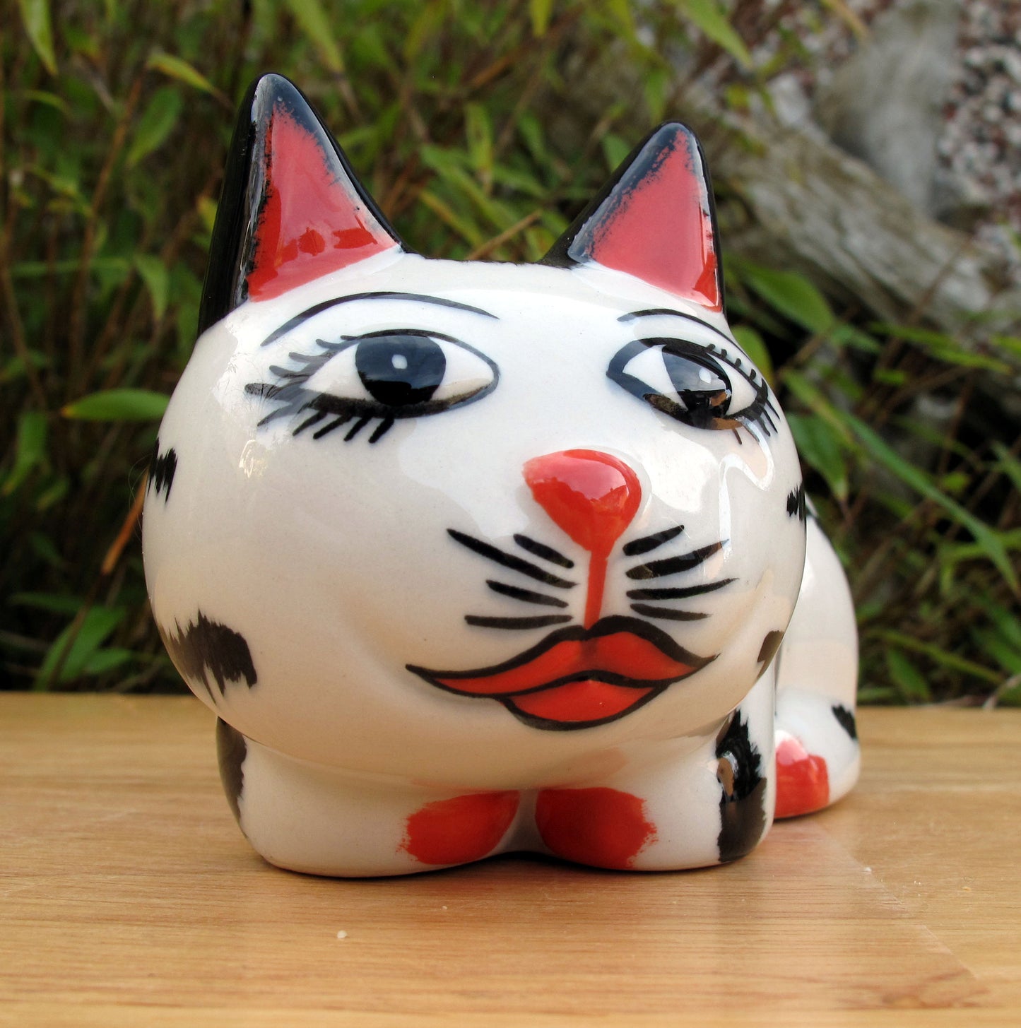 Lorna Bailey Female ( Queen ) Cat Egg Cup Limited Edition 11/100 Easter