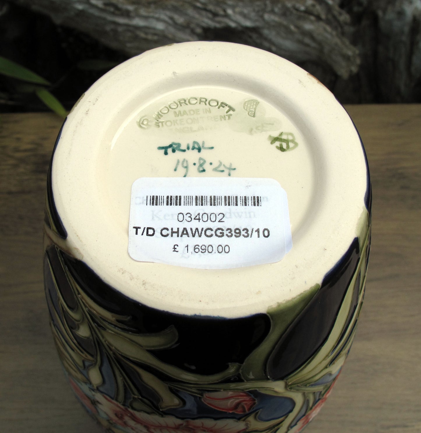 Moorcroft CHAWTON COTTAGE GARDEN Vase 393/10 Trial 19.8.24 Retail Price £1690