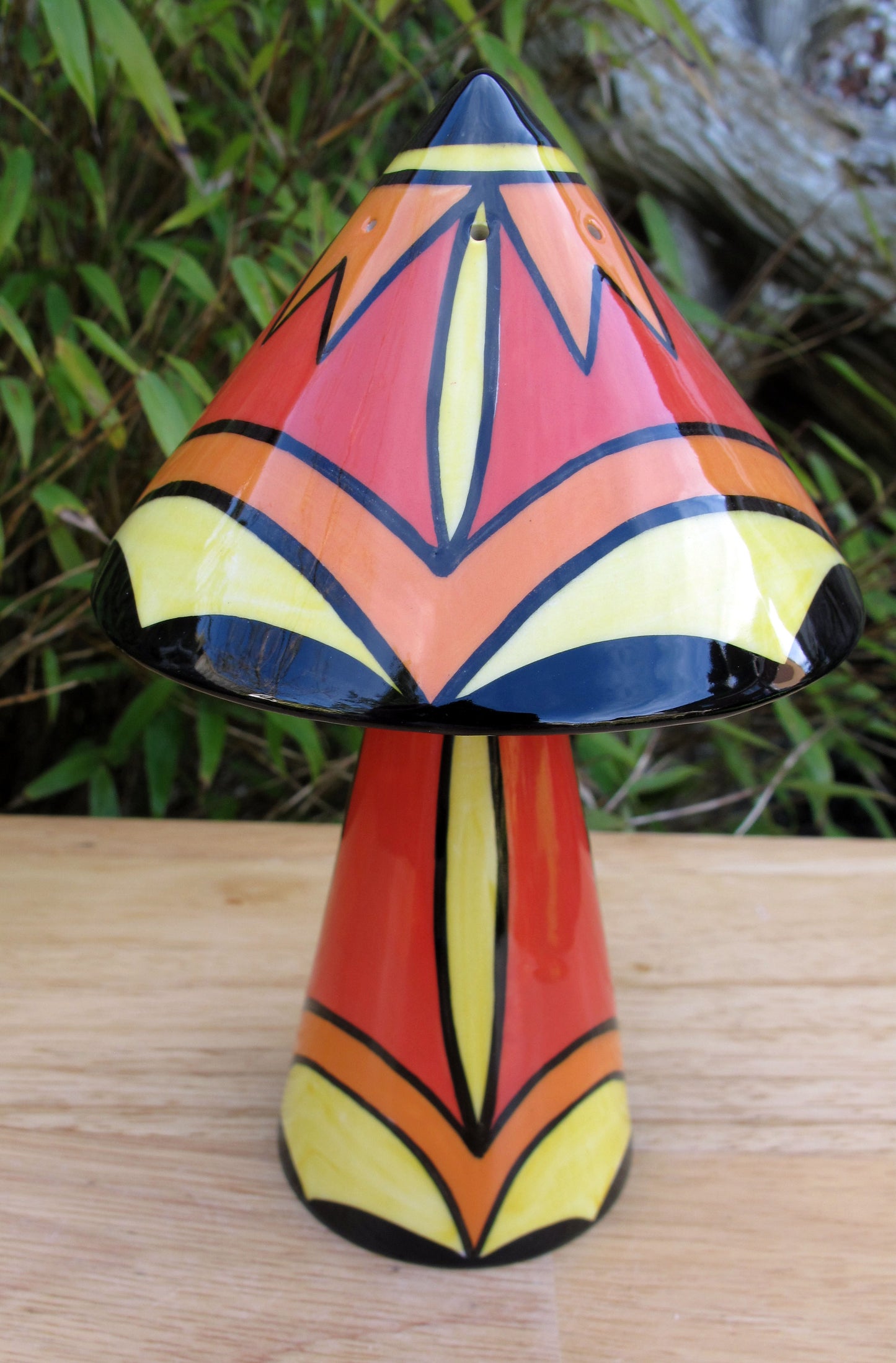 Lorna Bailey Very Rare Early KIRO Sugar Sifter 2000 Old Ellgreabe Pottery
