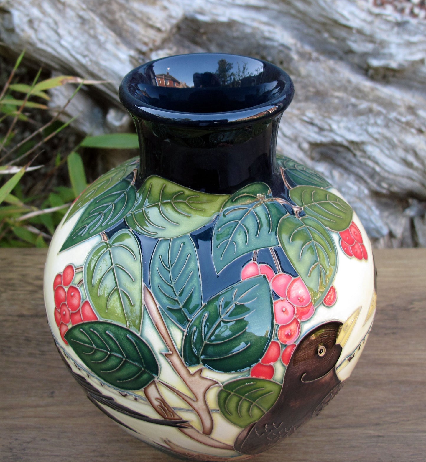Moorcroft VERY RARE BLACKBIRD Vase 265/7 Trial Date 8.1.25 Retail Price £785