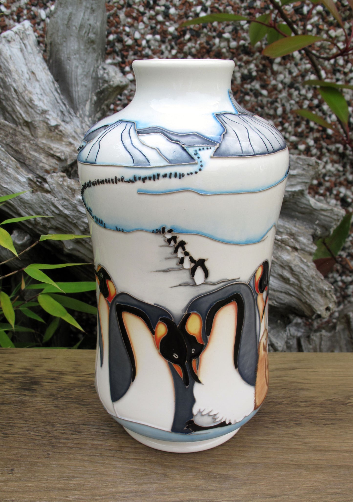 Moorcroft Exquisite KINGS OF ANTARTICA Vase  98/8 Number 9. Retail Price £760