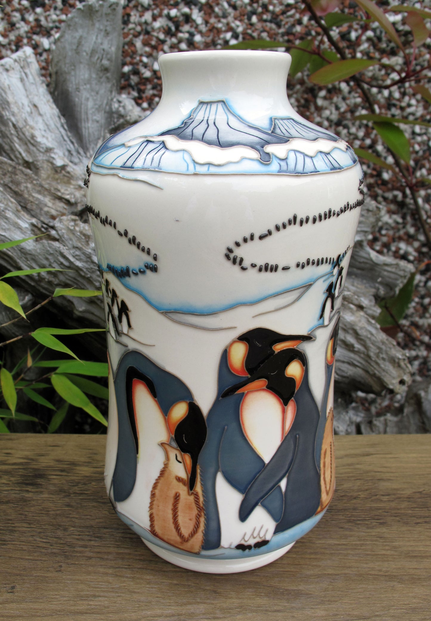 Moorcroft Exquisite KINGS OF ANTARTICA Vase  98/8 Number 9. Retail Price £760