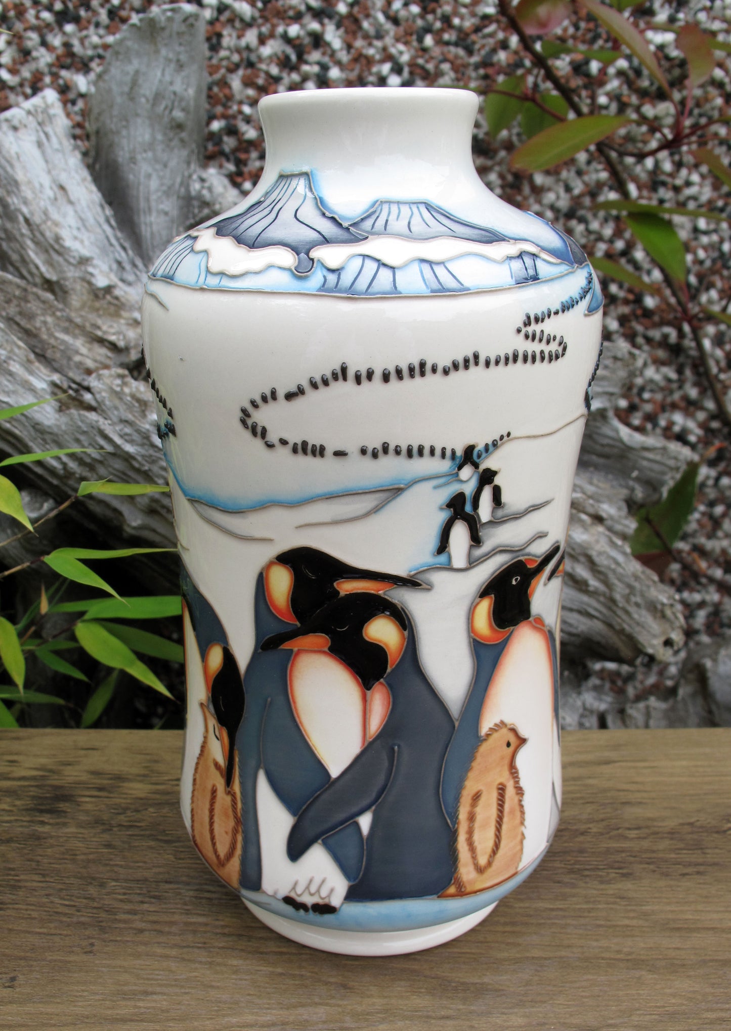 Moorcroft Exquisite KINGS OF ANTARTICA Vase  98/8 Number 9. Retail Price £760