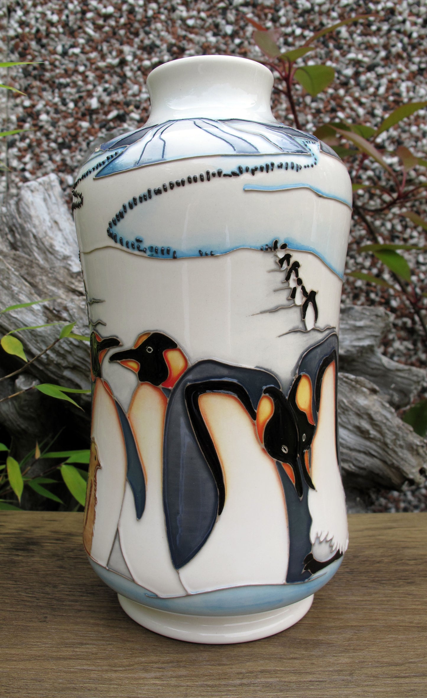 Moorcroft Exquisite KINGS OF ANTARTICA Vase  98/8 Number 9. Retail Price £760