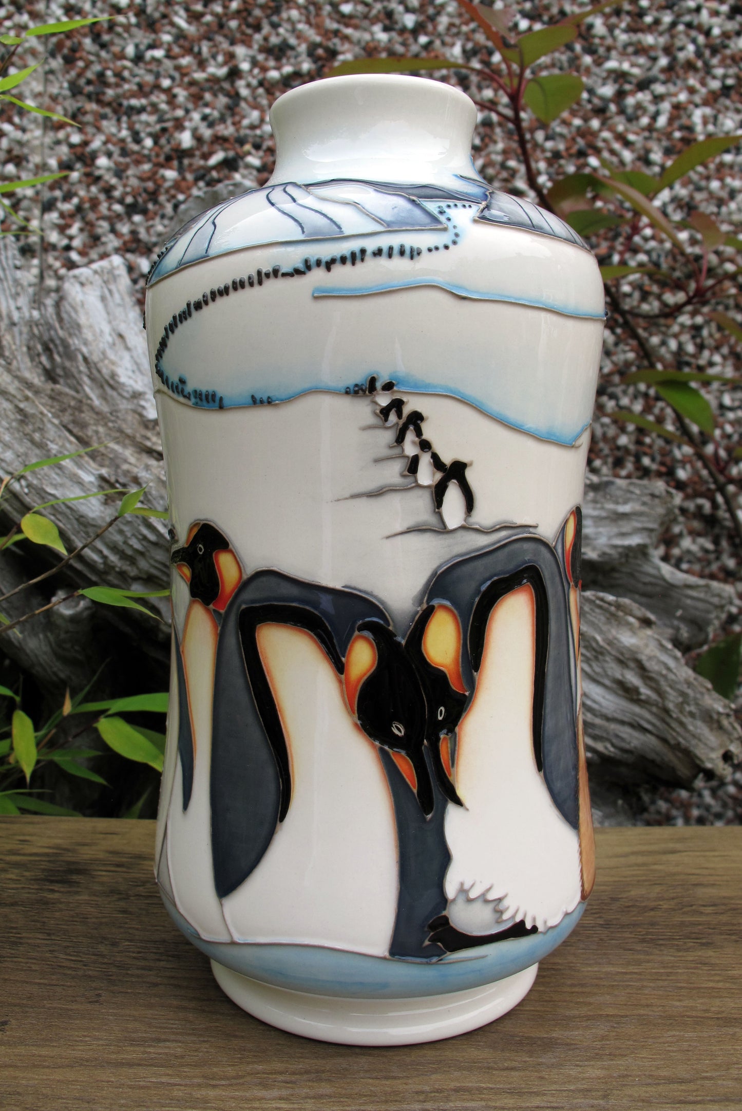 Moorcroft Exquisite KINGS OF ANTARTICA Vase  98/8 Number 9. Retail Price £760