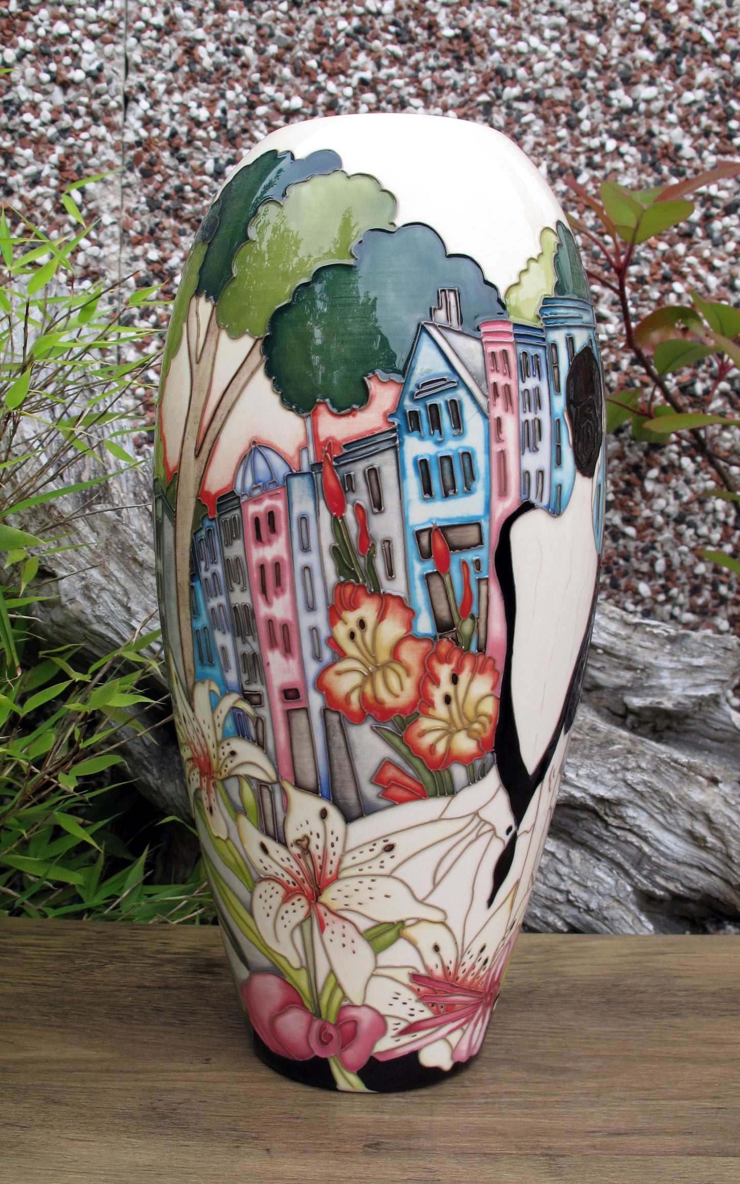 Moorcroft THE FLOWER SELLER Vase 101/12 Limited Edition 24/25 Retail Price £1595