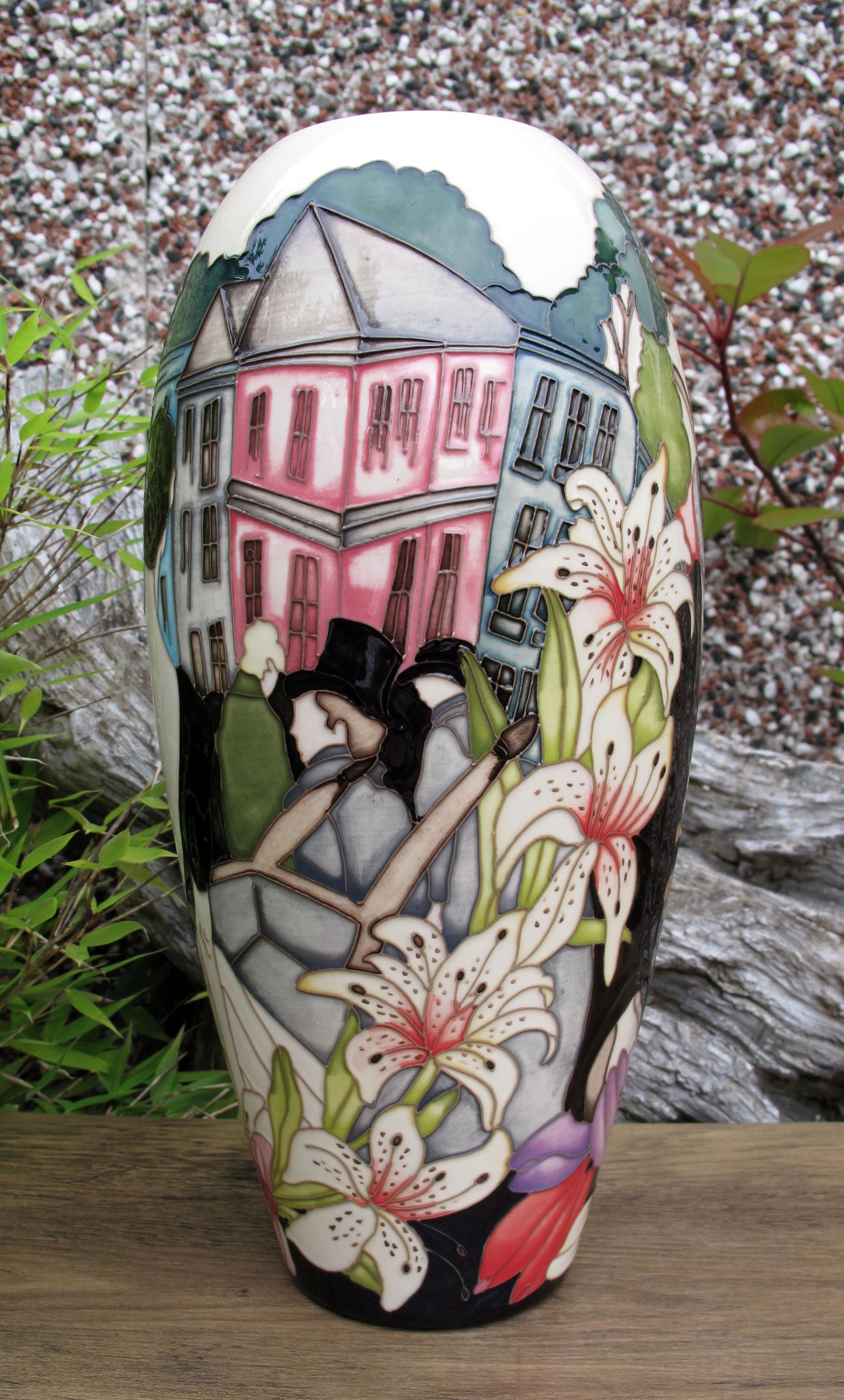 Moorcroft THE FLOWER SELLER Vase 101/12 Limited Edition 24/25 Retail Price £1595