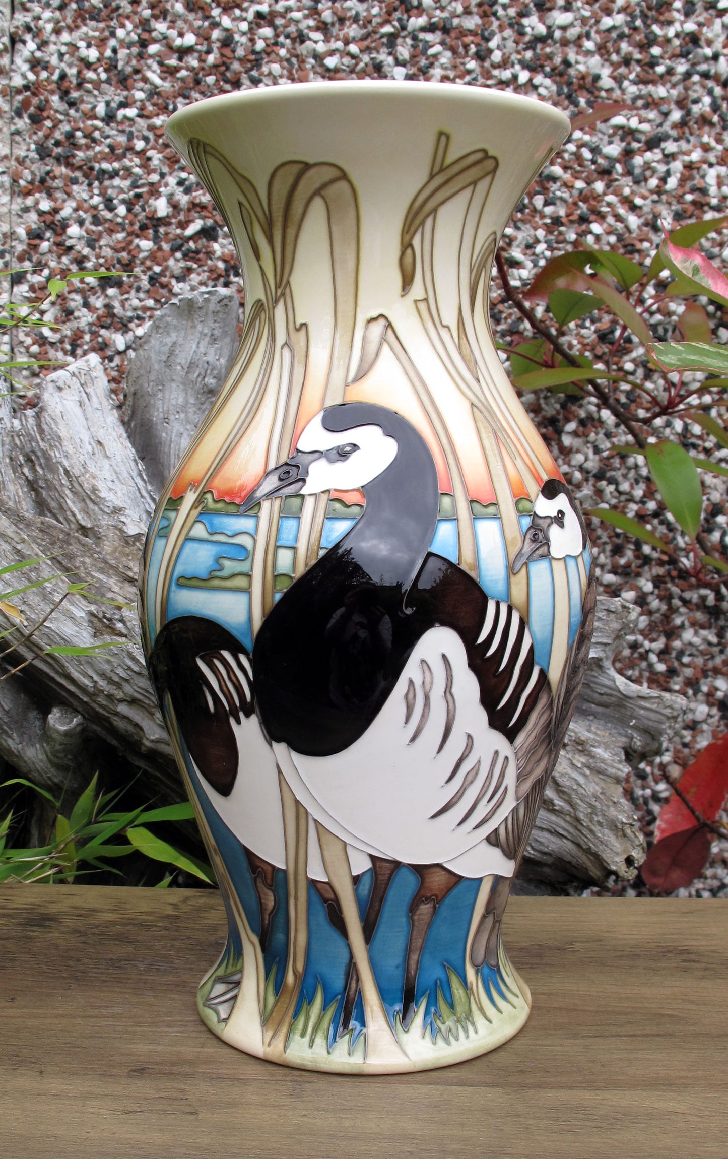 Moorcroft Exquisite RARE GEESE Vase 226/12 Trial Date 27.3.25 Retail Price £1845