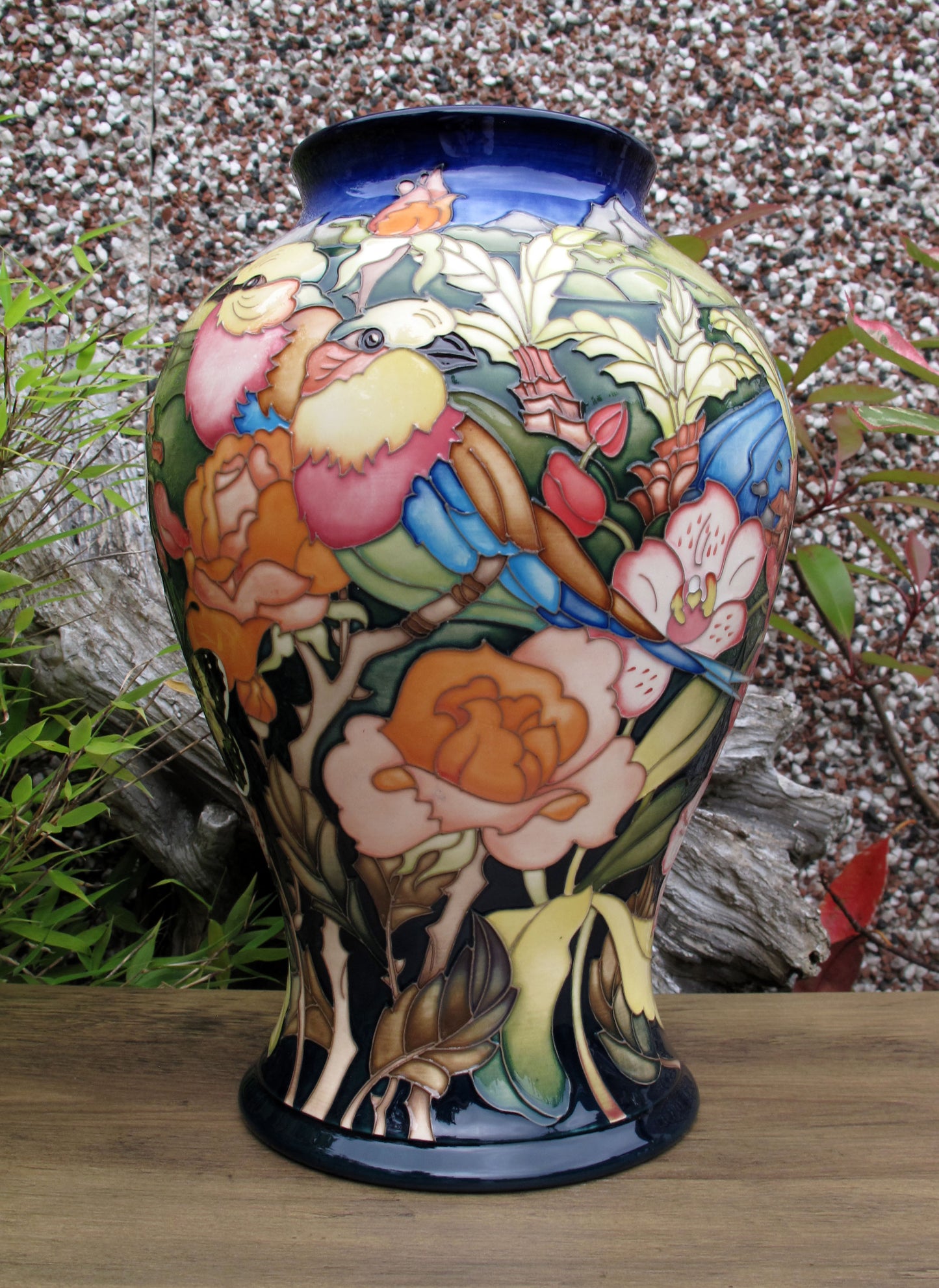 Moorcroft SAGANA LODGE Vase 65/12 Limited Edition 22/30 Retail Price £2195 Birds