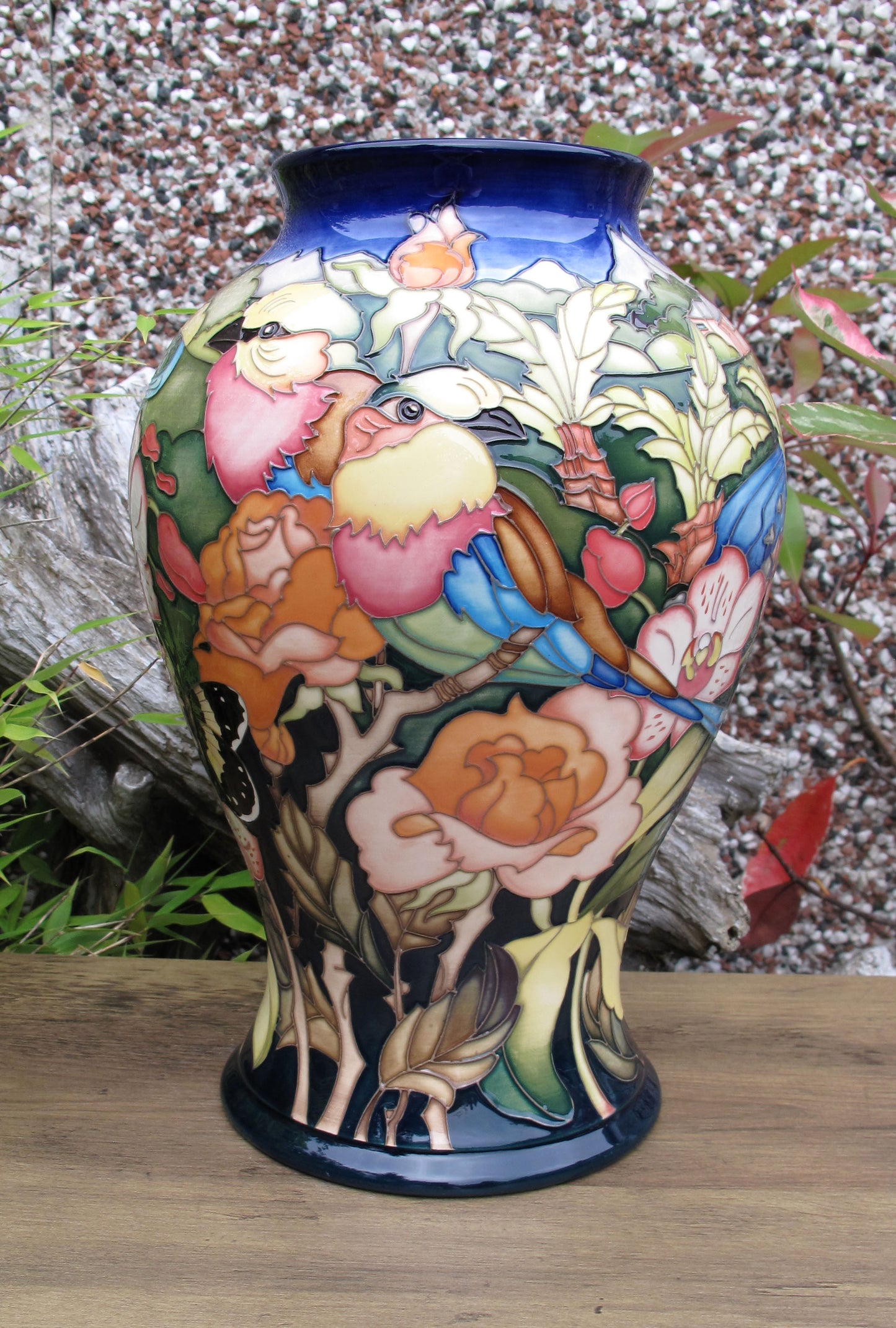 Moorcroft SAGANA LODGE Vase 65/12 Limited Edition 22/30 Retail Price £2195 Birds