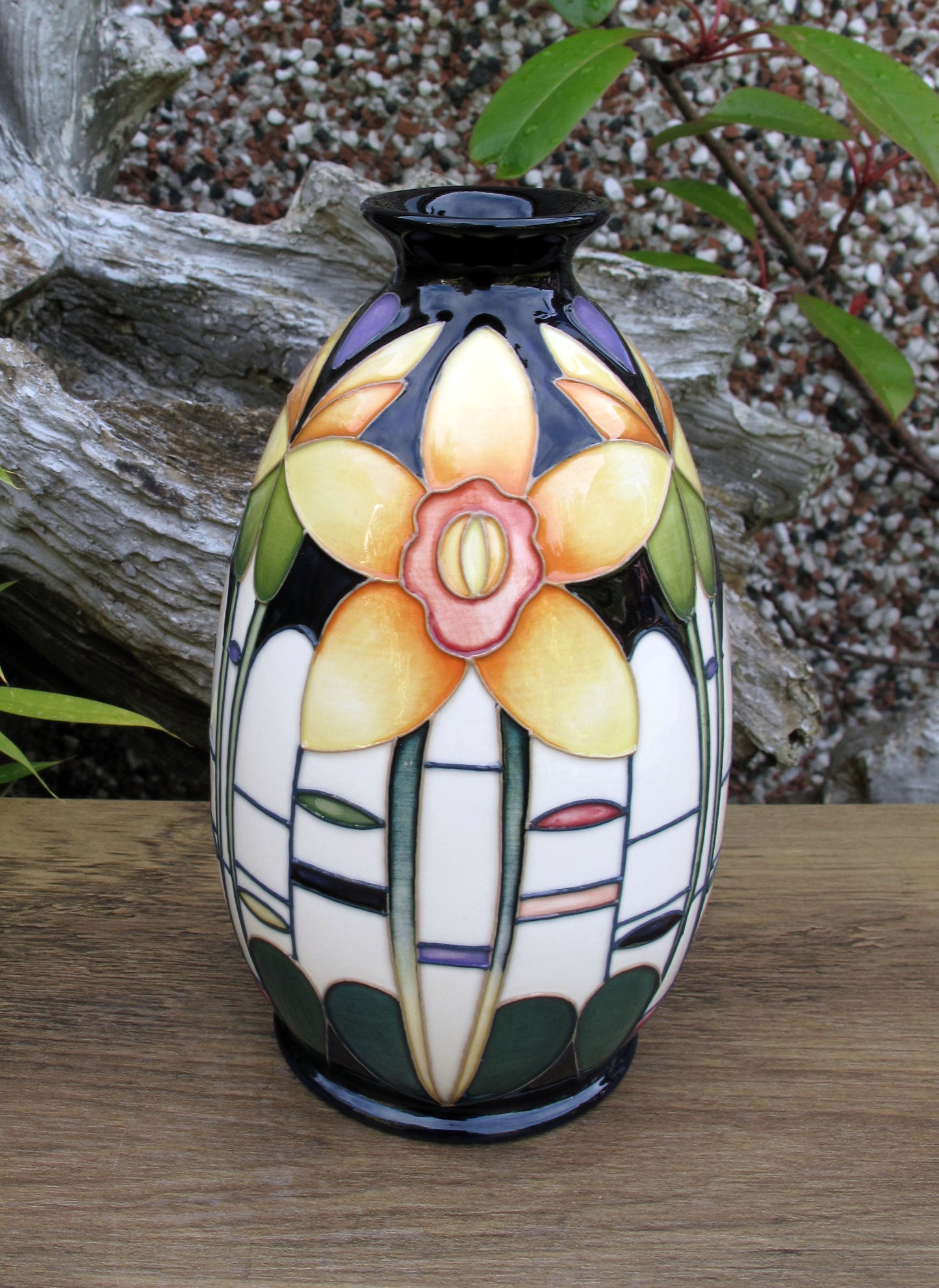 Moorcroft Very Rare MODERN DAFF Vase 119/7 Trial Date 25.3.25 Retail Price £430