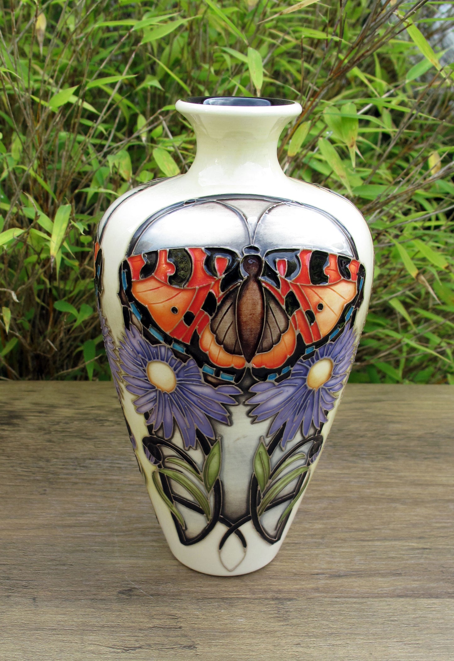 Moorcroft Very Rare TORTOISESELL MOTH Vase 72/6 Trial 23.5.24 Retail Price £595