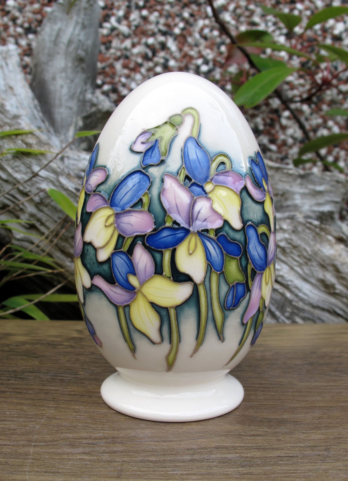 Moorcroft Exquisite SPRING VIOLA EGG Retail Price £360