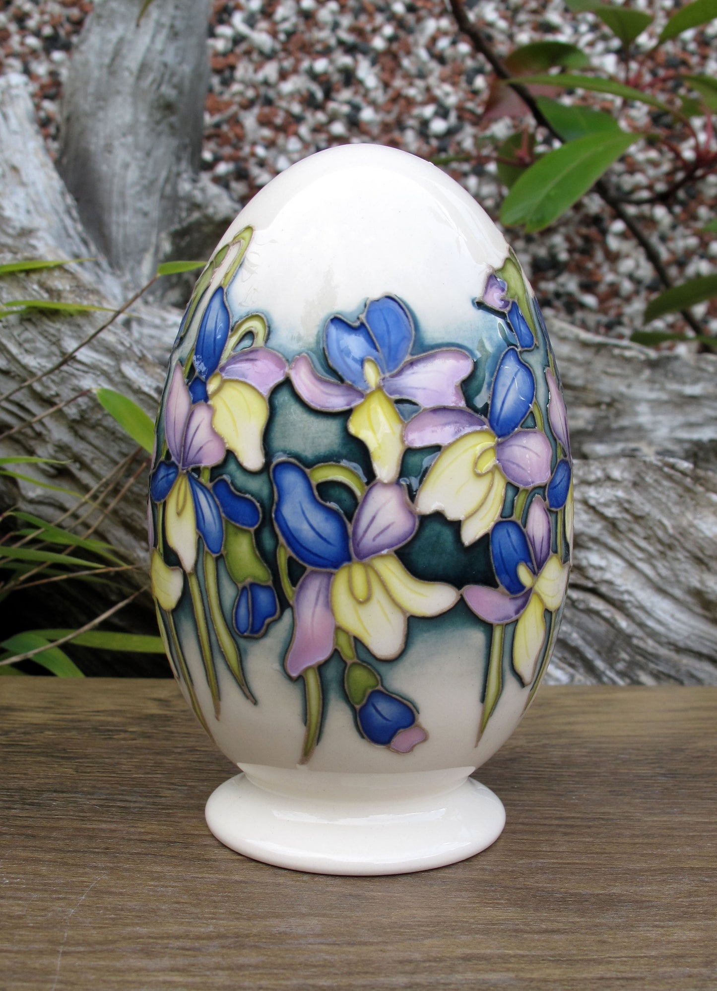 Moorcroft Exquisite SPRING VIOLA EGG Retail Price £360
