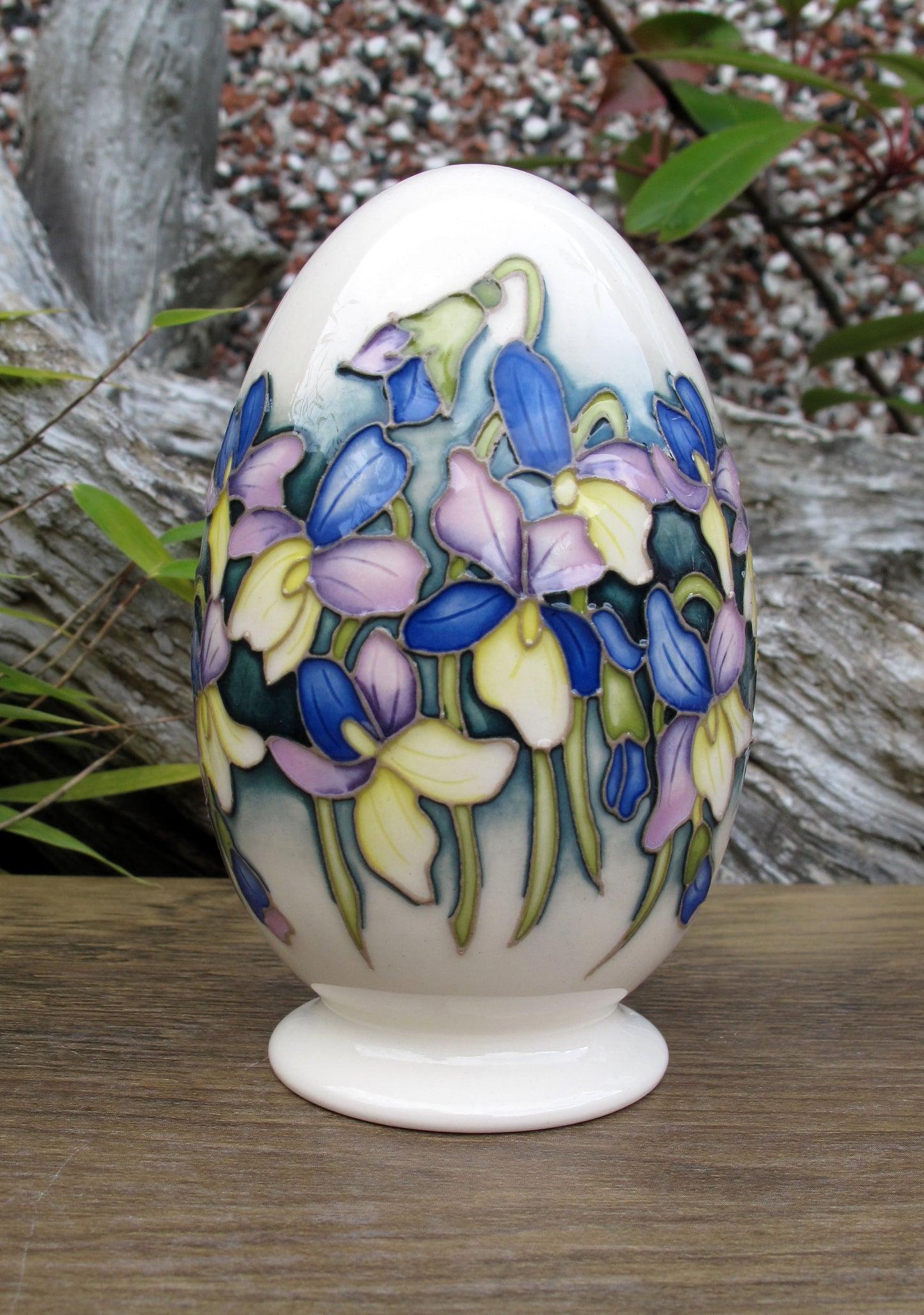 Moorcroft Exquisite SPRING VIOLA EGG Retail Price £360