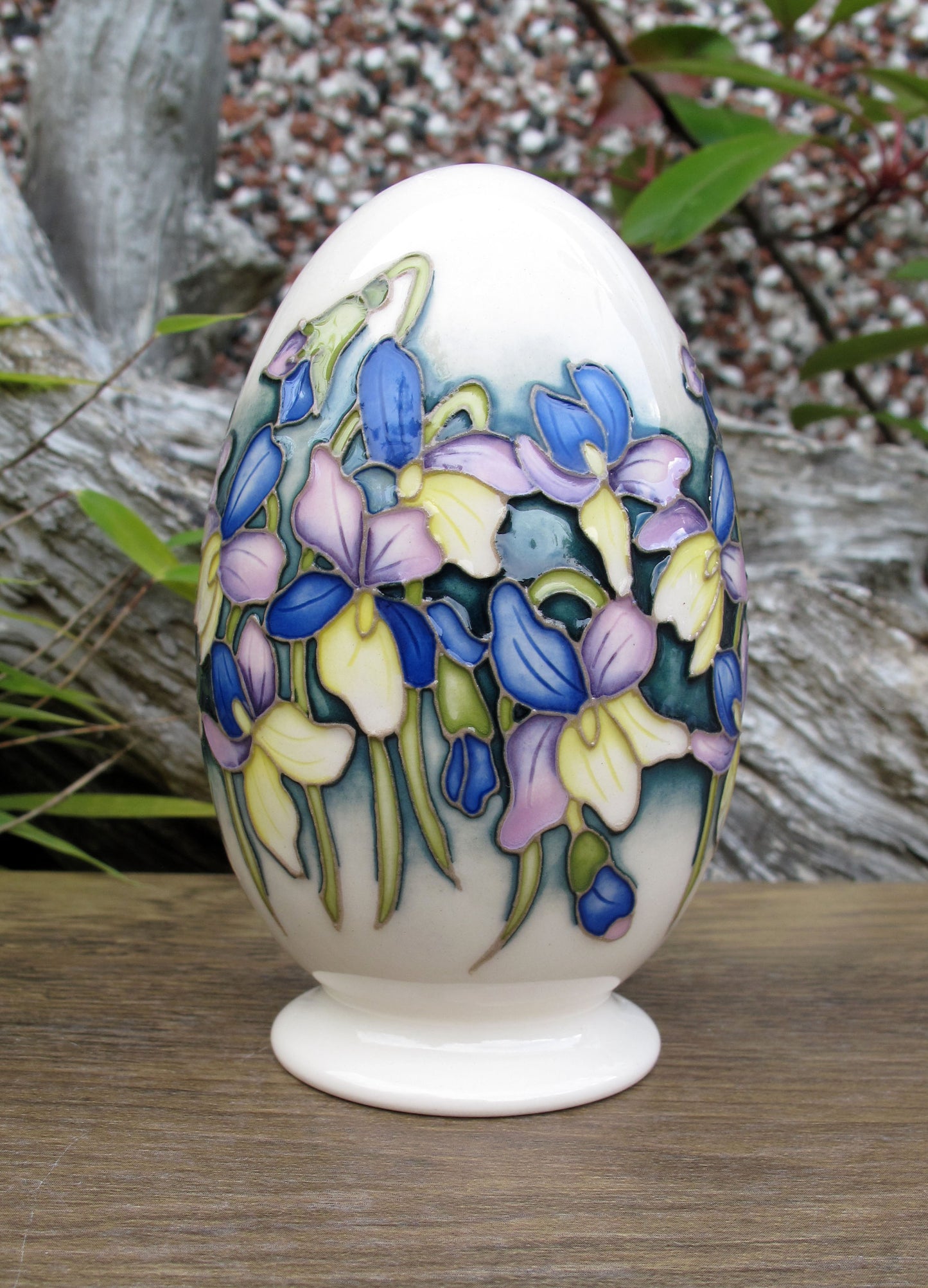 Moorcroft Exquisite SPRING VIOLA EGG Retail Price £360