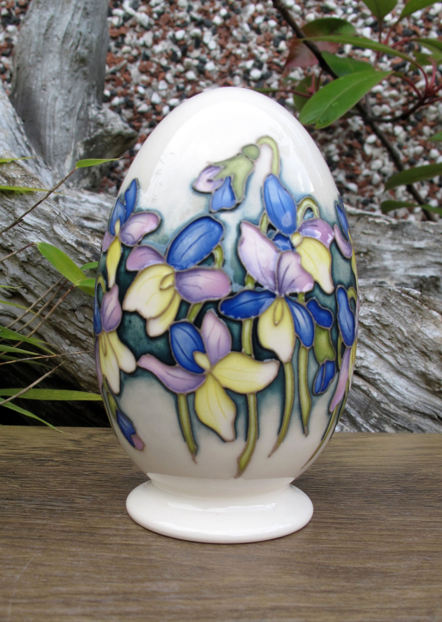 Moorcroft Exquisite SPRING VIOLA EGG Retail Price £360