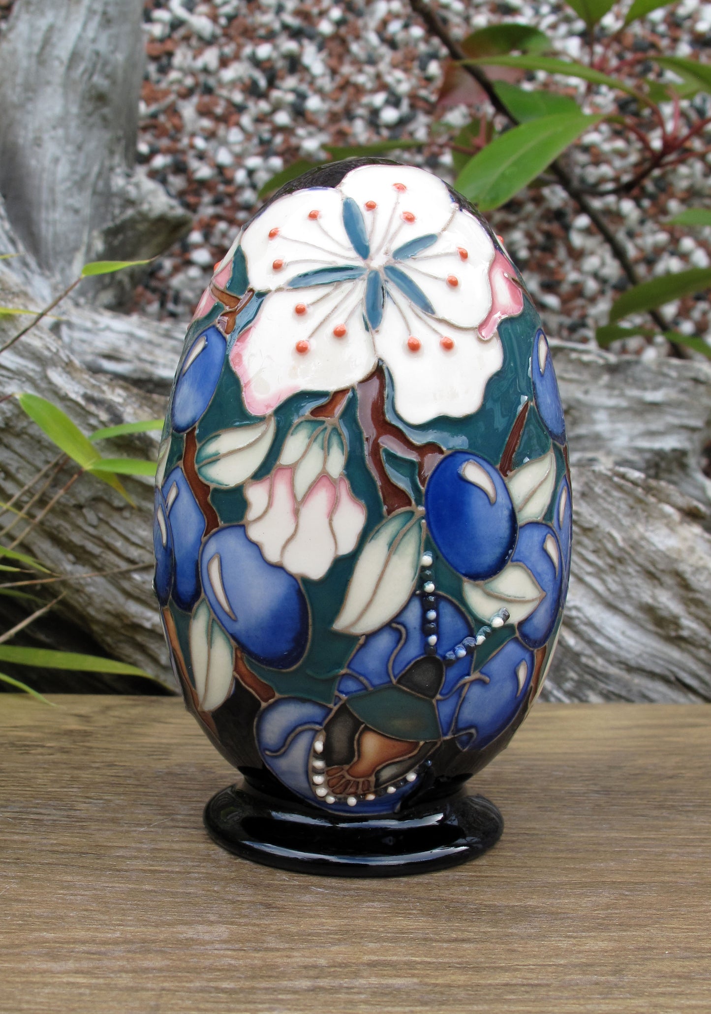 Moorcroft Rare SLOE BERRIES EGG Limited Edition 6/10 2025 Retail Price £450