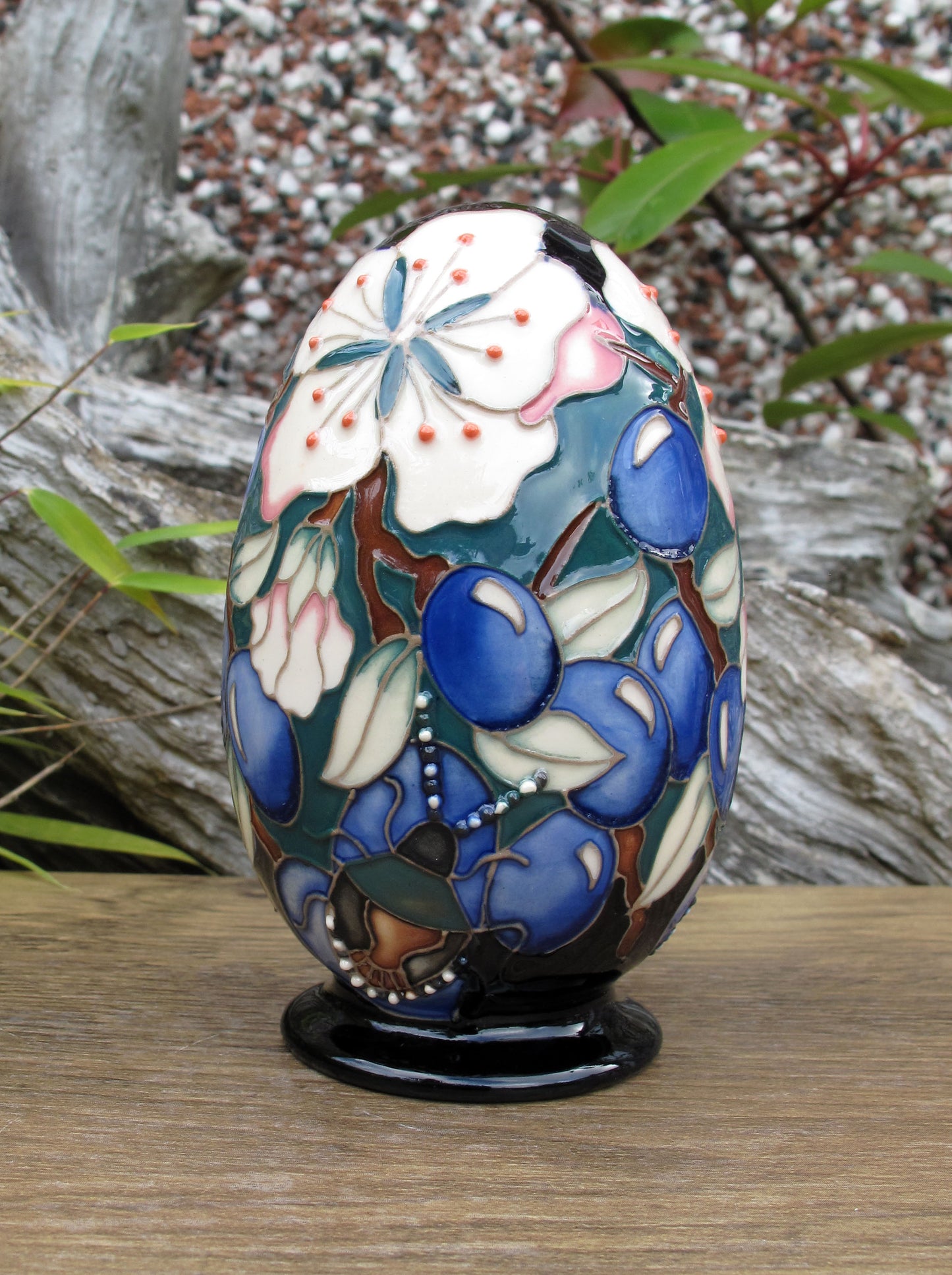 Moorcroft Rare SLOE BERRIES EGG Limited Edition 6/10 2025 Retail Price £450