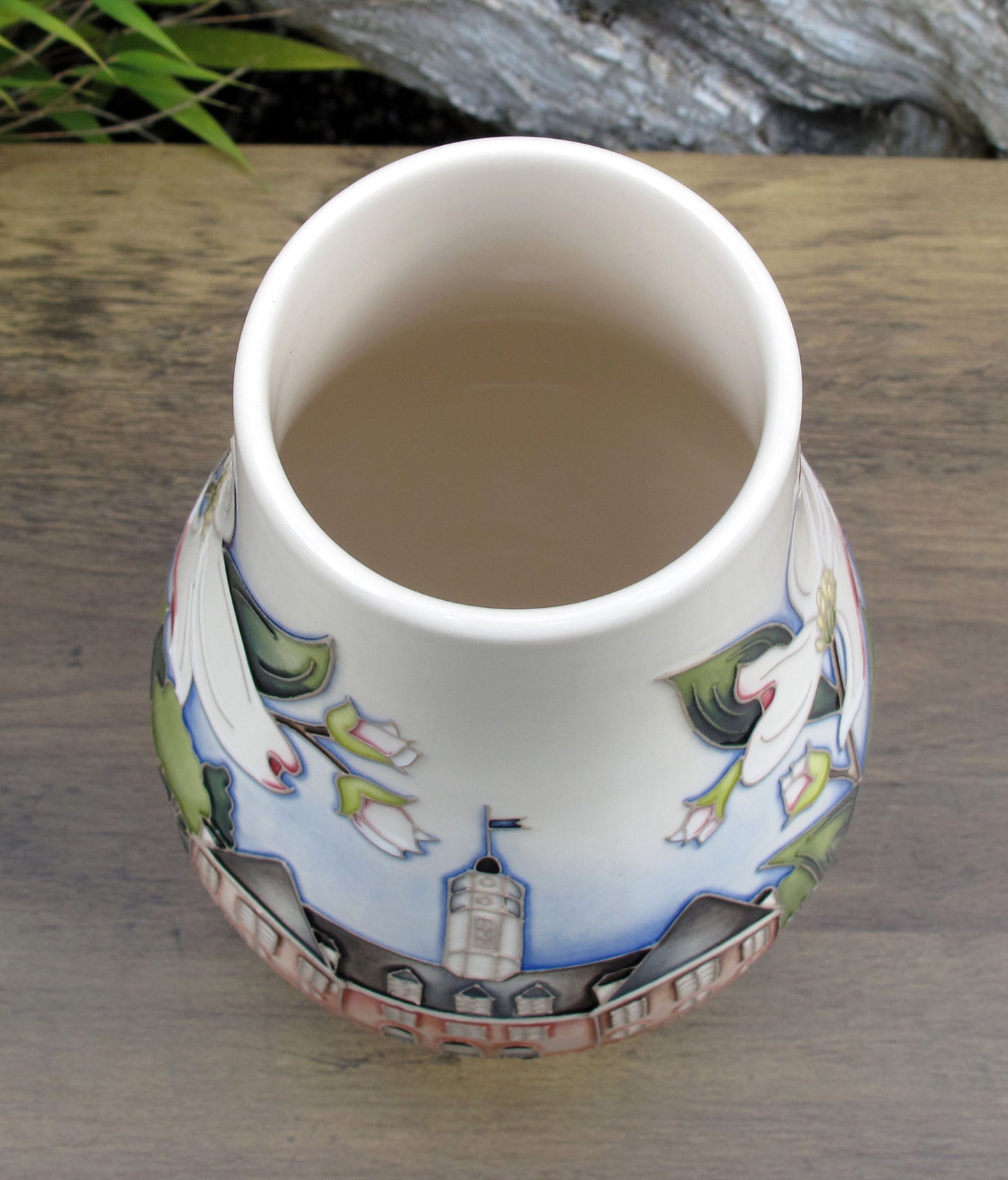 Moorcroft Very Rare WILLIAMSBURG Vase 117/7 Trial Date 29.5.24 Retail Price £895