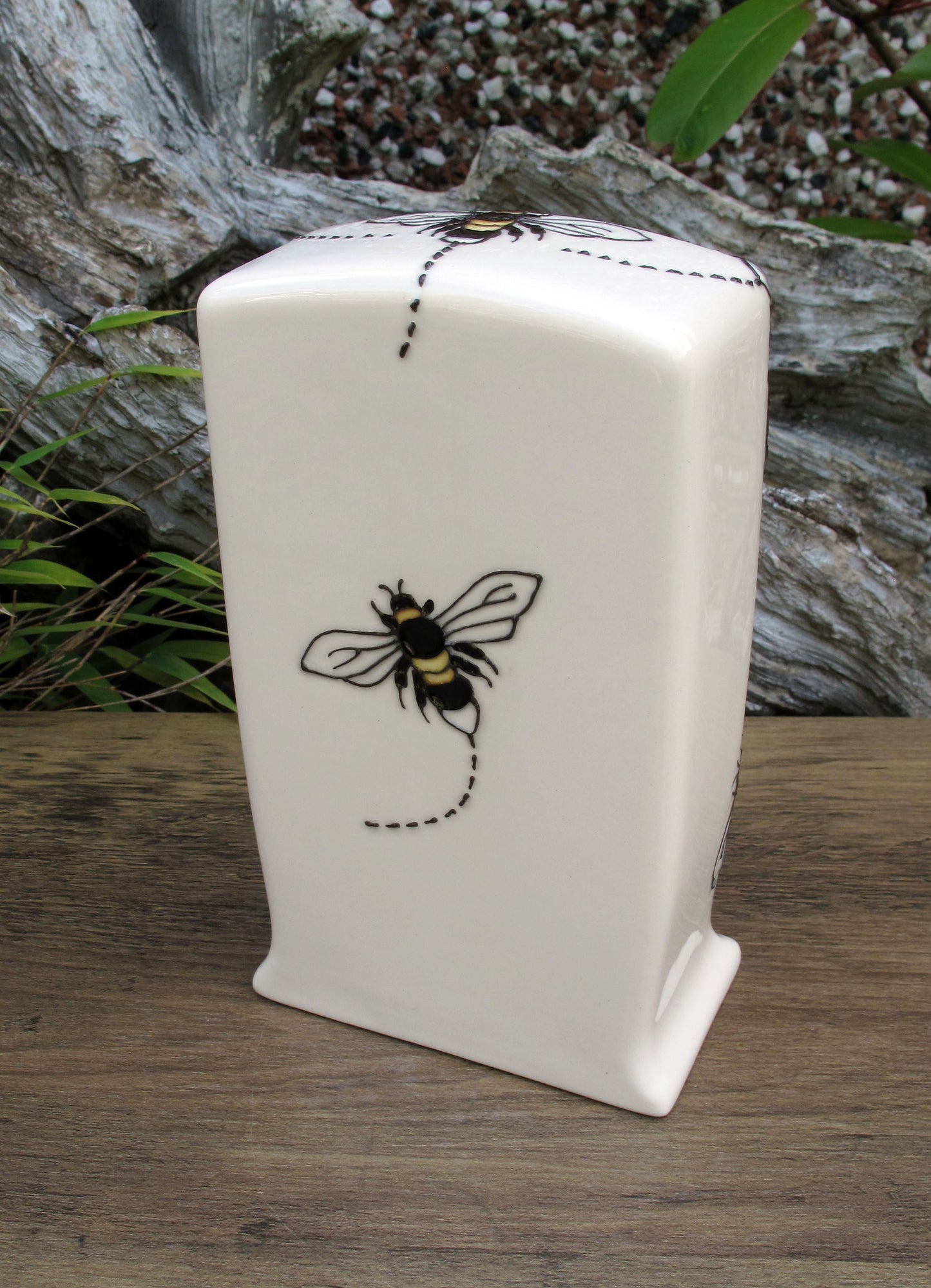 Moorcroft BEES FOR TEA Clock CL1 Retail Price £195 Rachel Bishop