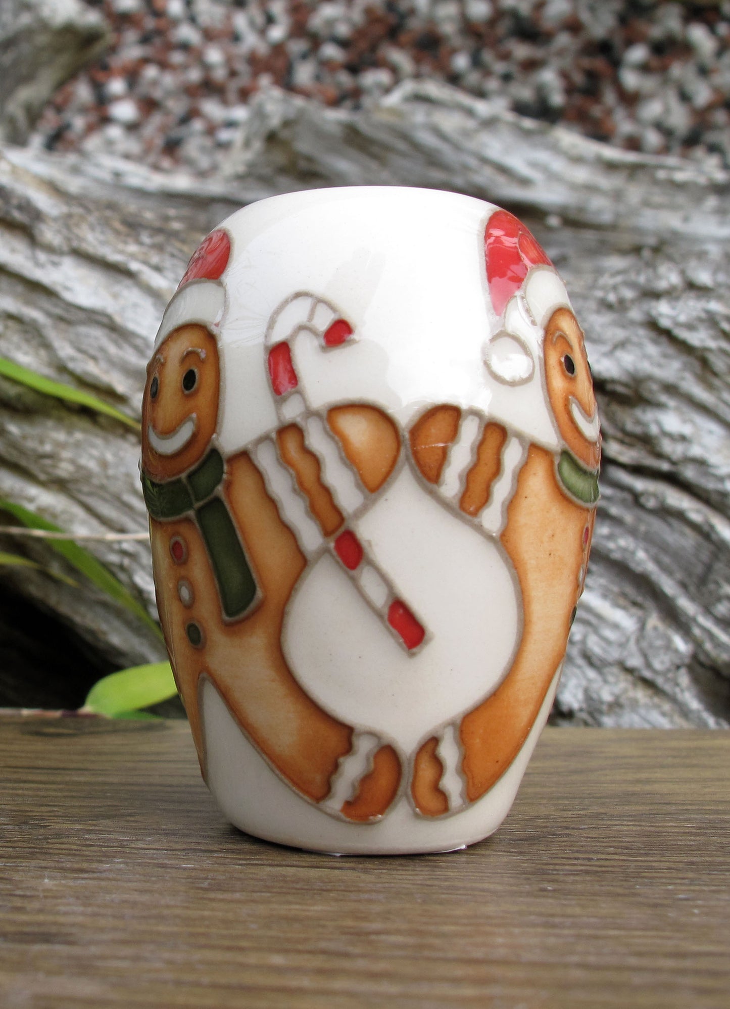 Moorcroft RUN RUN AS FAST AS YOU CAN Miniature Vase 102/2 Retail Price £149