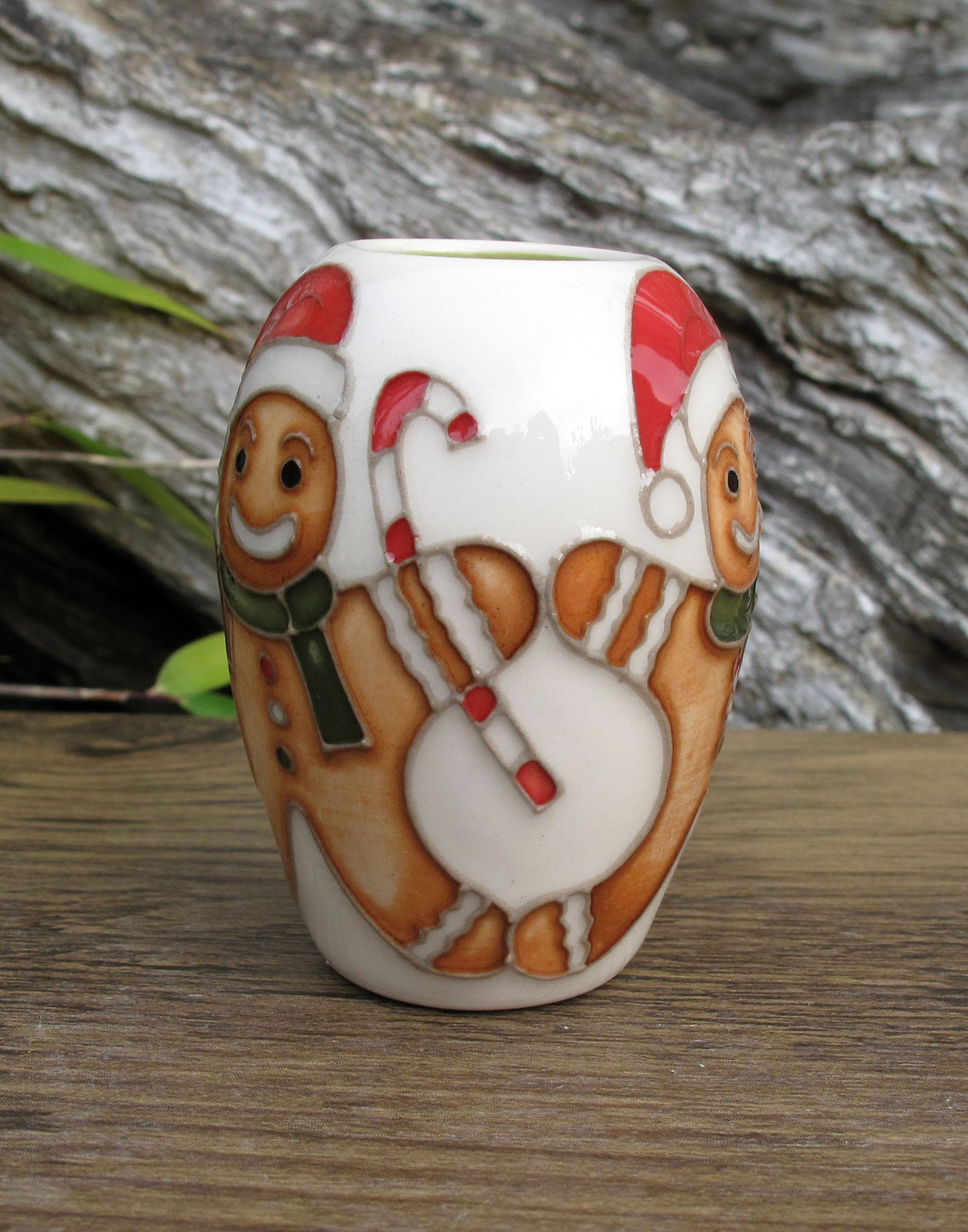 Moorcroft RUN RUN AS FAST AS YOU CAN Miniature Vase 102/2 Retail Price £149