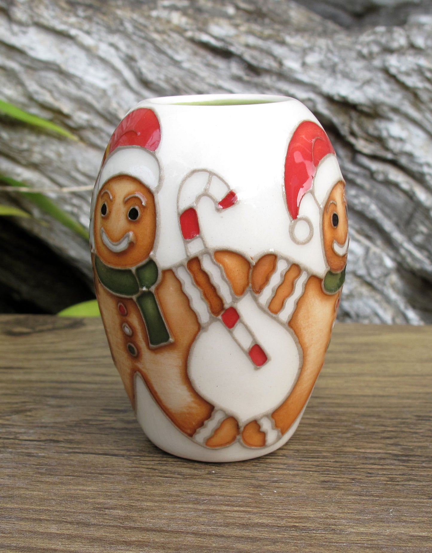 Moorcroft RUN RUN AS FAST AS YOU CAN Miniature Vase 102/2 Retail Price £149