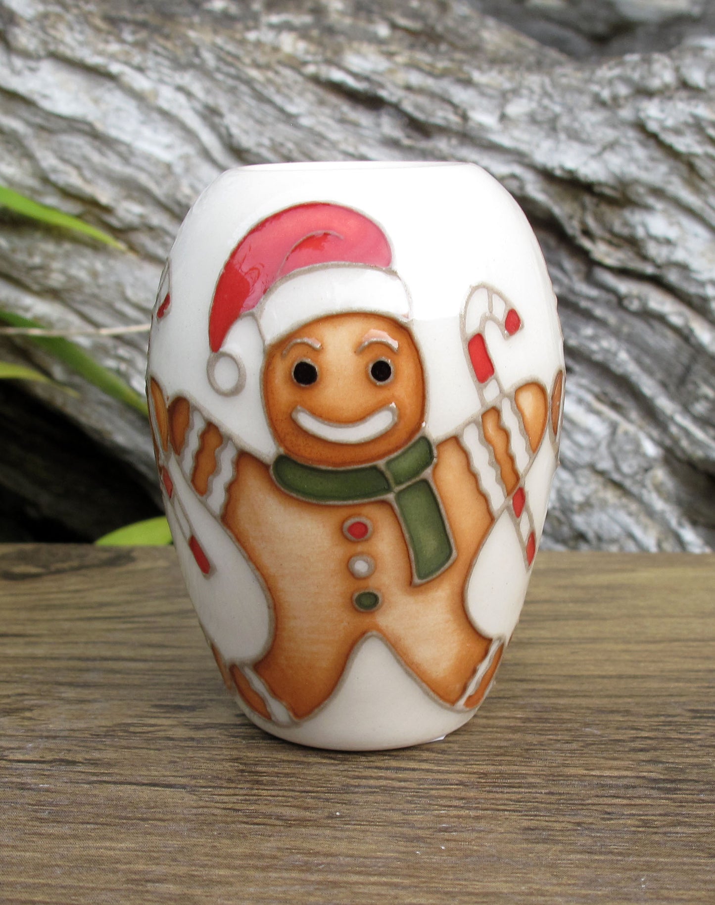 Moorcroft RUN RUN AS FAST AS YOU CAN Miniature Vase 102/2 Retail Price £149