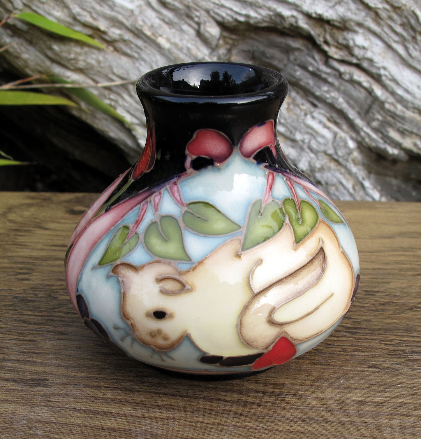 Moorcroft Exquisite LOVE LITTLE KITTY Miniature Vase 32/2 Retail Price £228