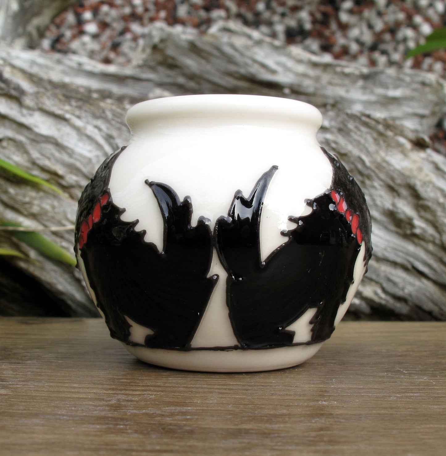 Moorcroft Miniature CANINE COMPANIONS Vase 55/2 Retail Price £115 Scottie Dog