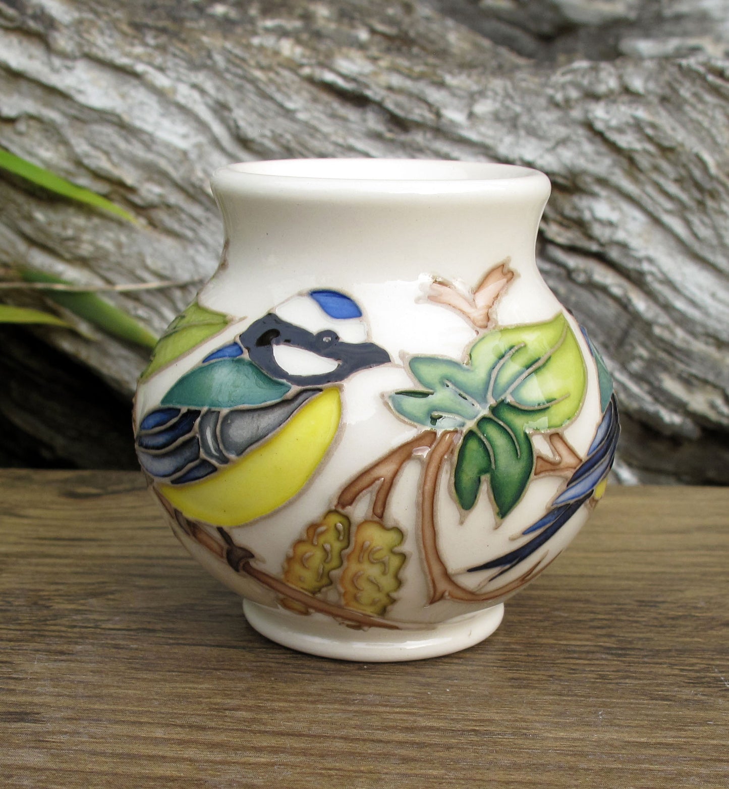 Moorcroft Miniature COLOURS OF WINTER 914/2 Vase (Month Jan) Retail Price £242