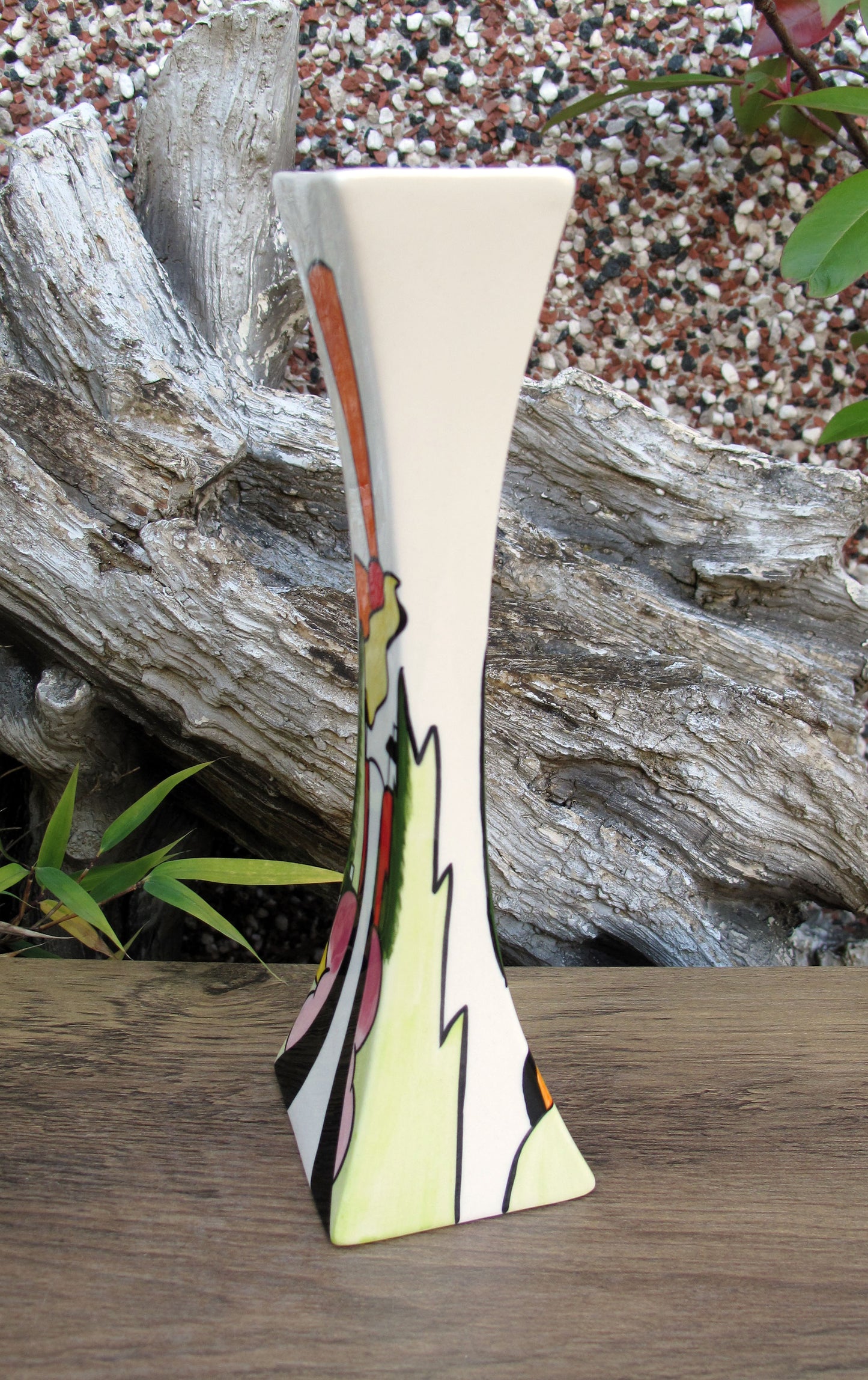 Lorna Bailey VERY RARE HAMIL ROAD TALL THIN VASE AVAILABLE OPEN DAY 28/10/2006