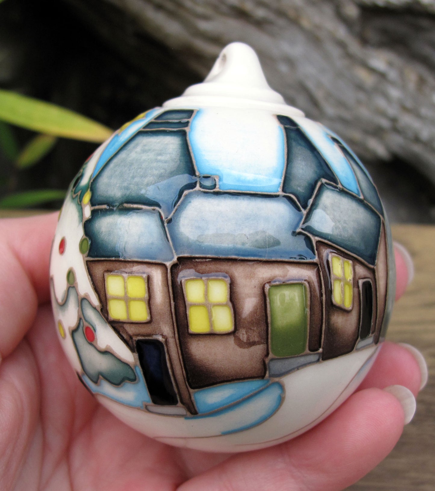 Moorcroft SNOWFALL BAUBLE 2024 Retail Price £265 Christmas Tree Decoration