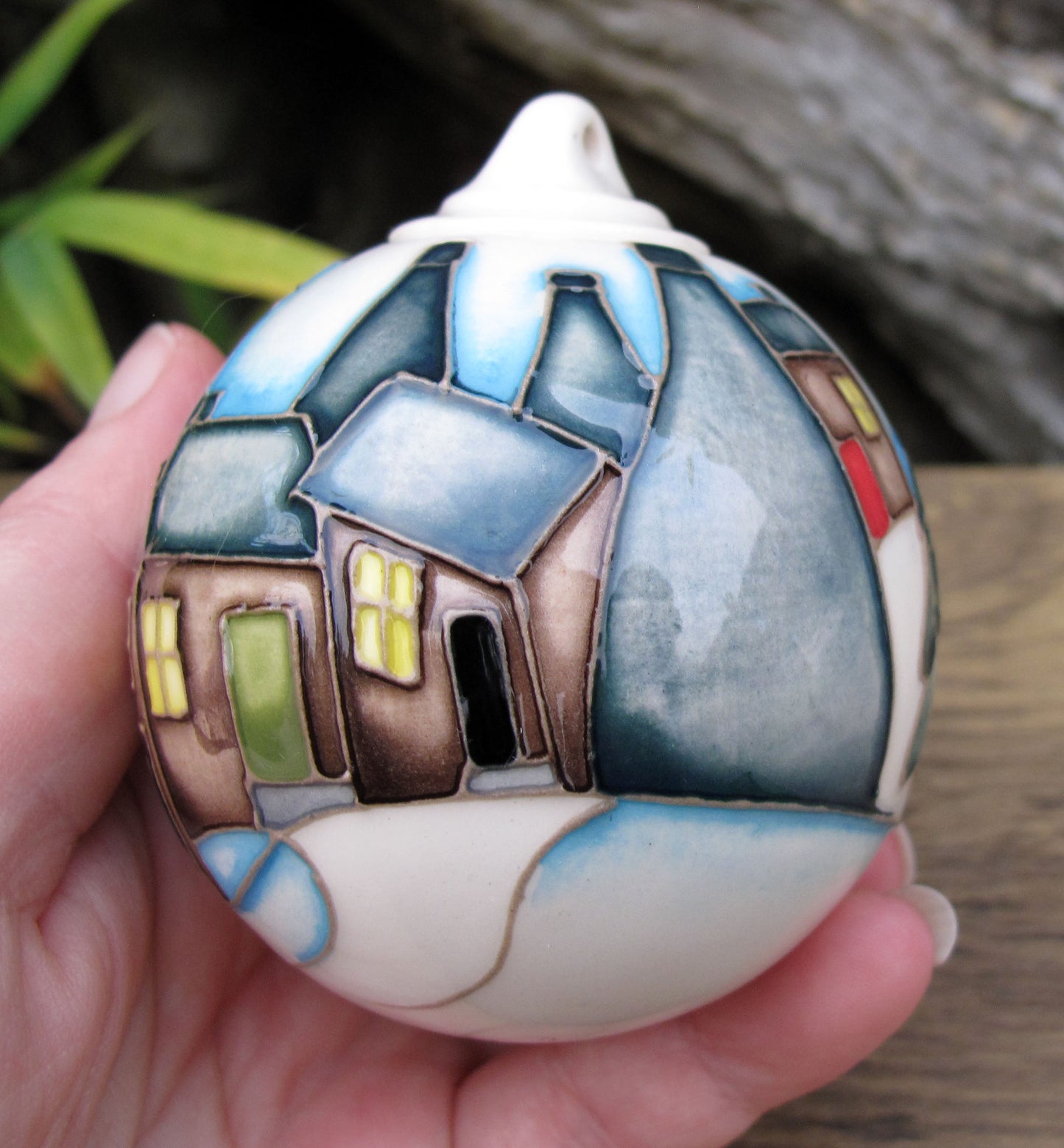 Moorcroft SNOWFALL BAUBLE 2024 Retail Price £265 Christmas Tree Decoration