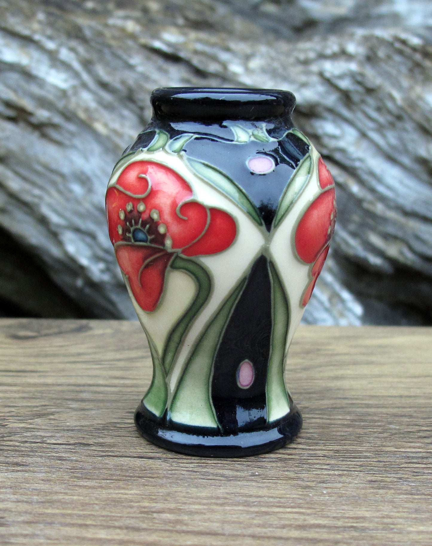 Moorcroft Exquisite LORD OF LEITH Miniature vase Shape 65/2 Rachel Bishop