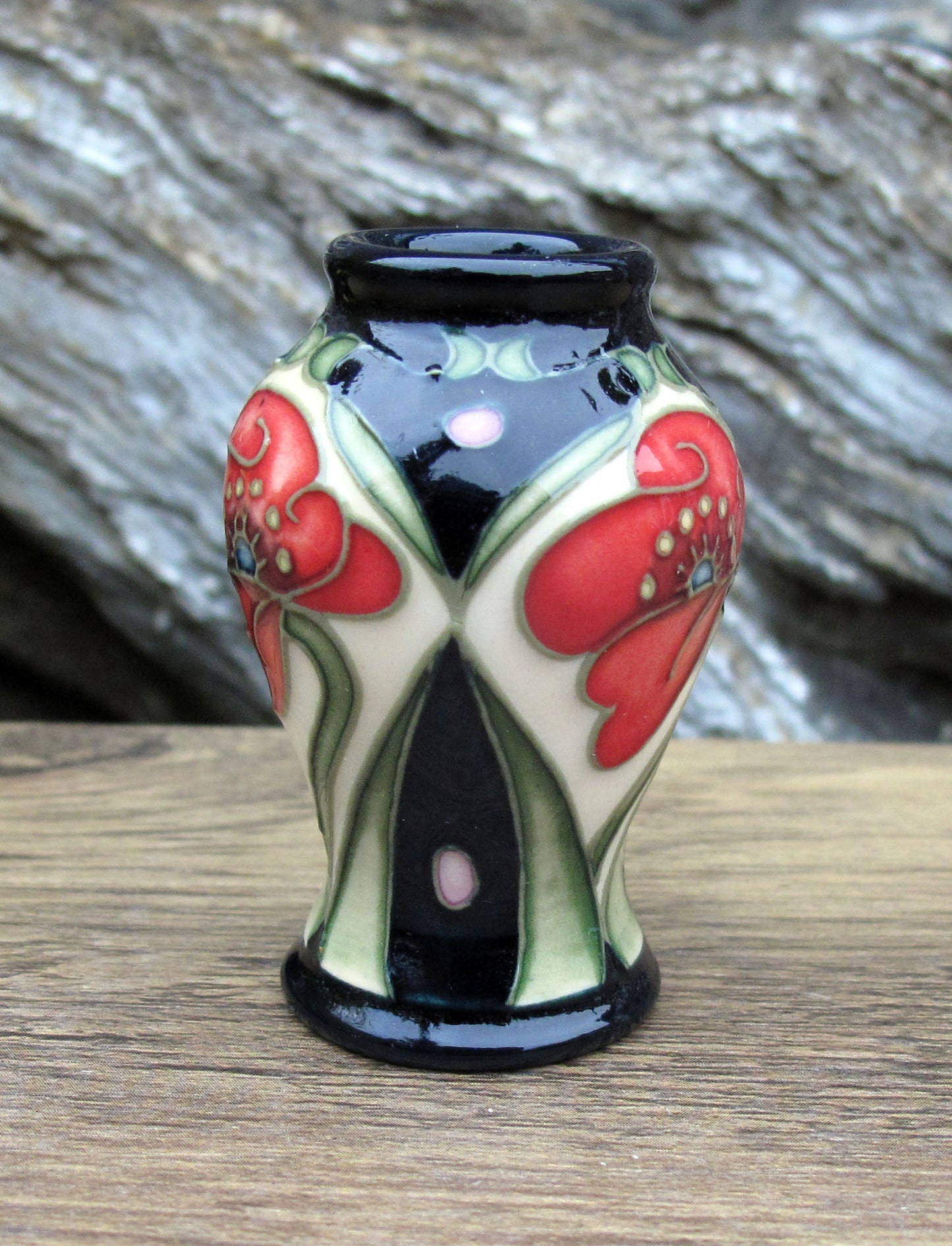 Moorcroft Exquisite LORD OF LEITH Miniature vase Shape 65/2 Rachel Bishop