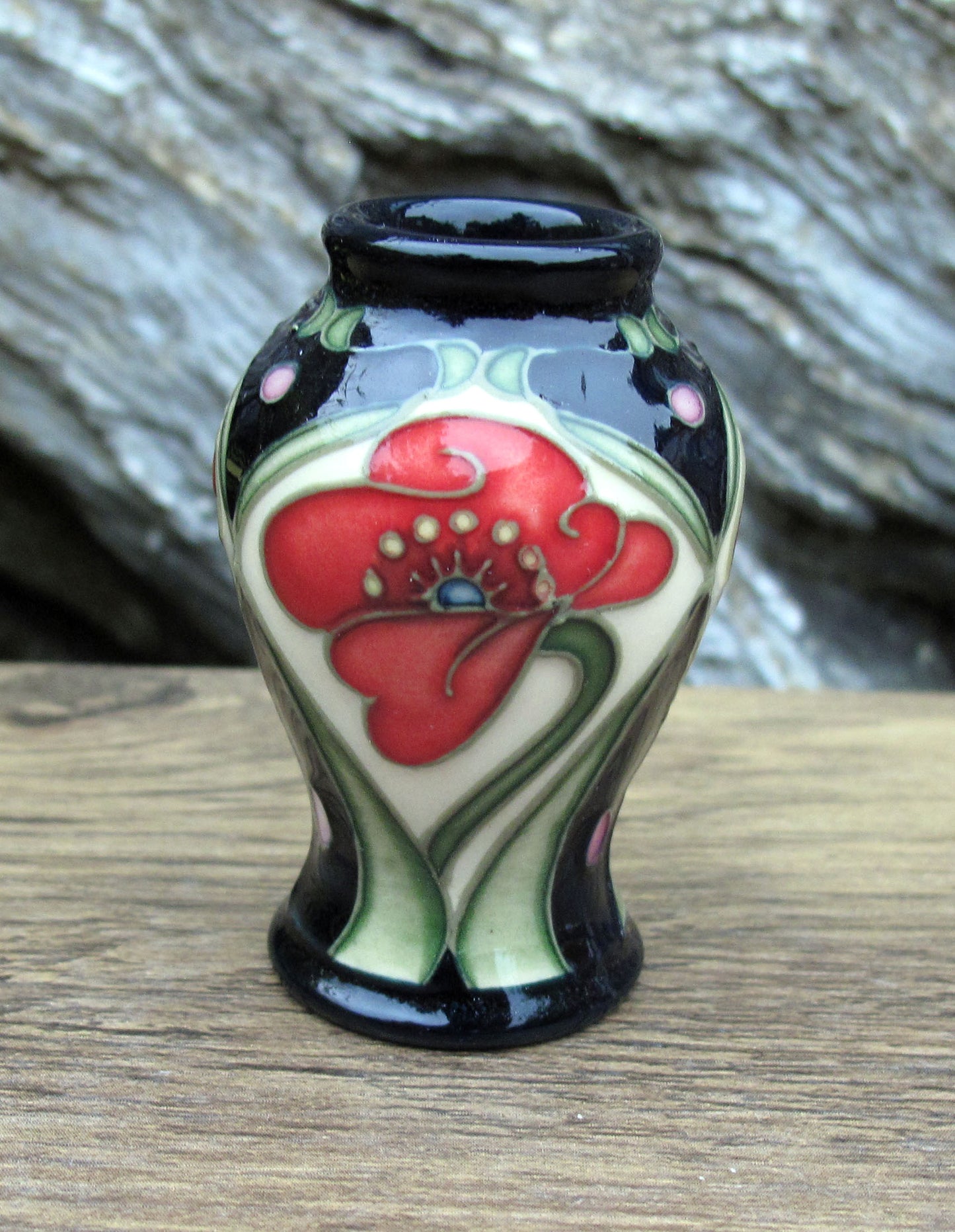 Moorcroft Exquisite LORD OF LEITH Miniature vase Shape 65/2 Rachel Bishop