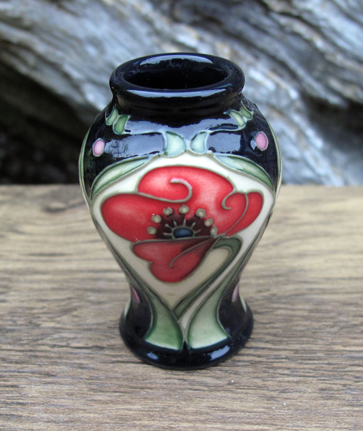 Moorcroft Exquisite LORD OF LEITH Miniature vase Shape 65/2 Rachel Bishop