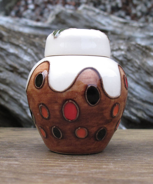 Moorcroft PLUM PUDDING Miniature Ginger Jar 769/2 Retail Price £152 Christmas